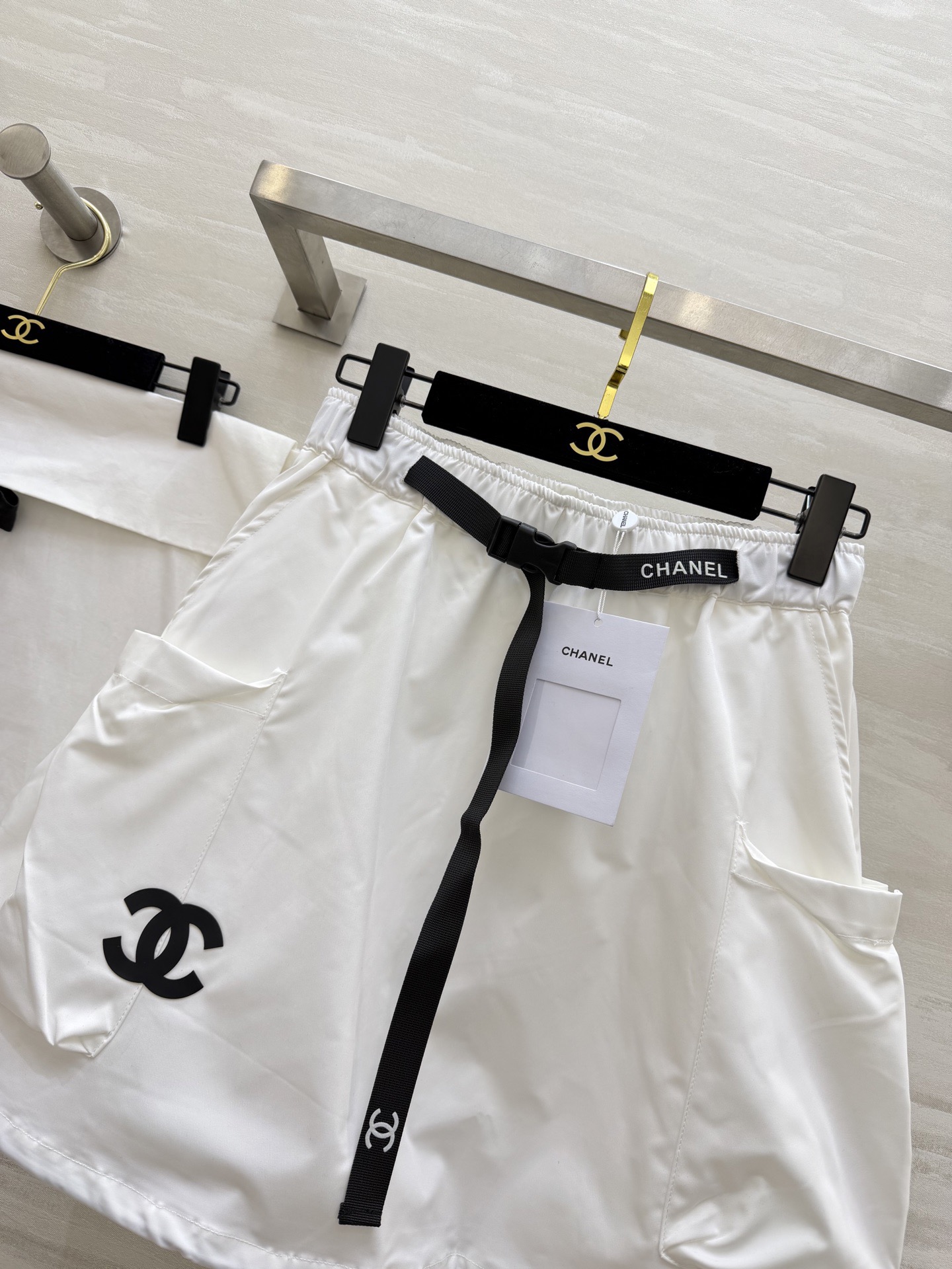 #Chane♡中古系列 双口袋小半裙 裙身下摆可抽绳设计 弹力收腰显瘦 高品质 现货首发size：36/