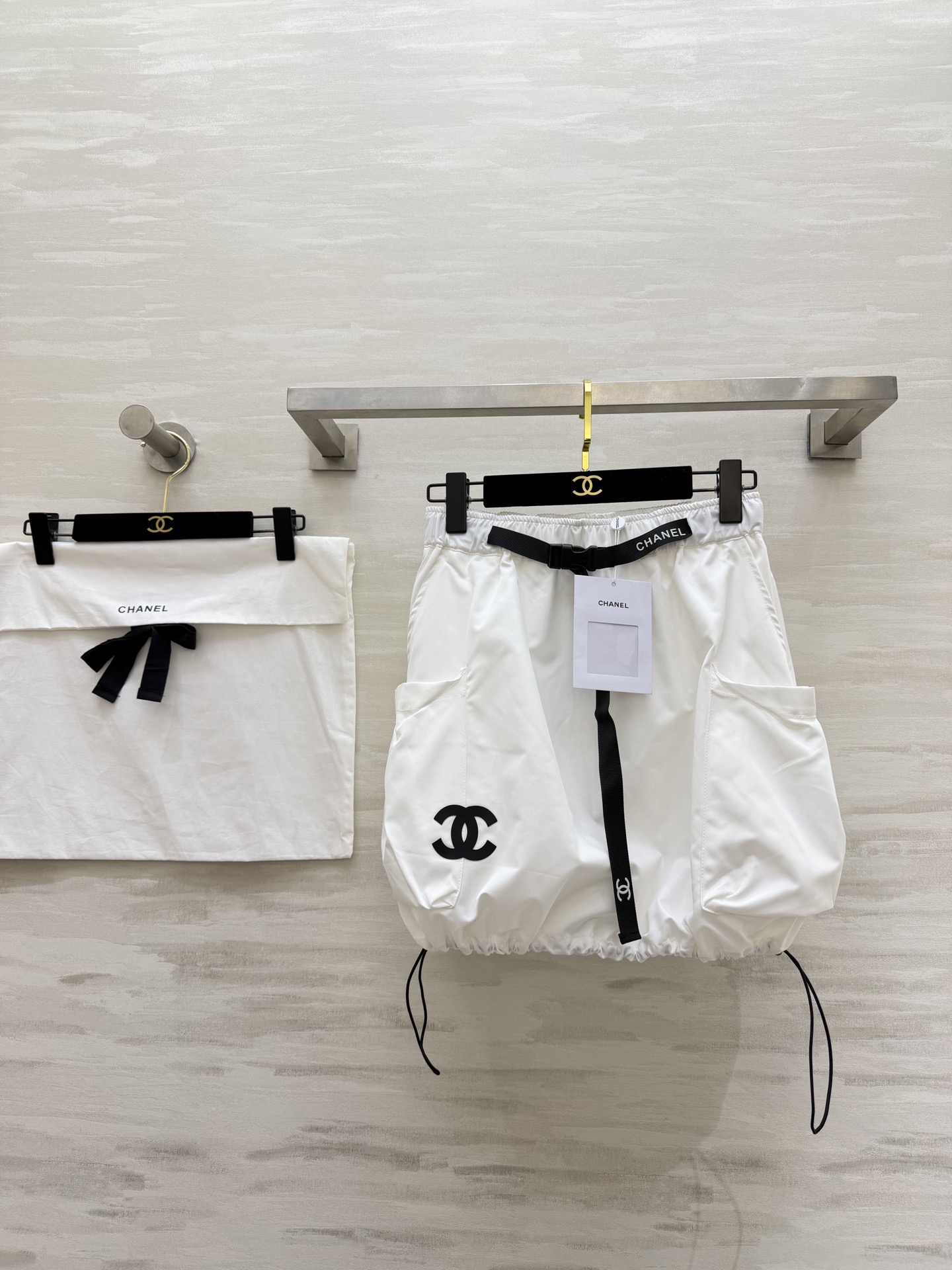 #Chane♡中古系列 双口袋小半裙 裙身下摆可抽绳设计 弹力收腰显瘦 高品质 现货首发size：36/