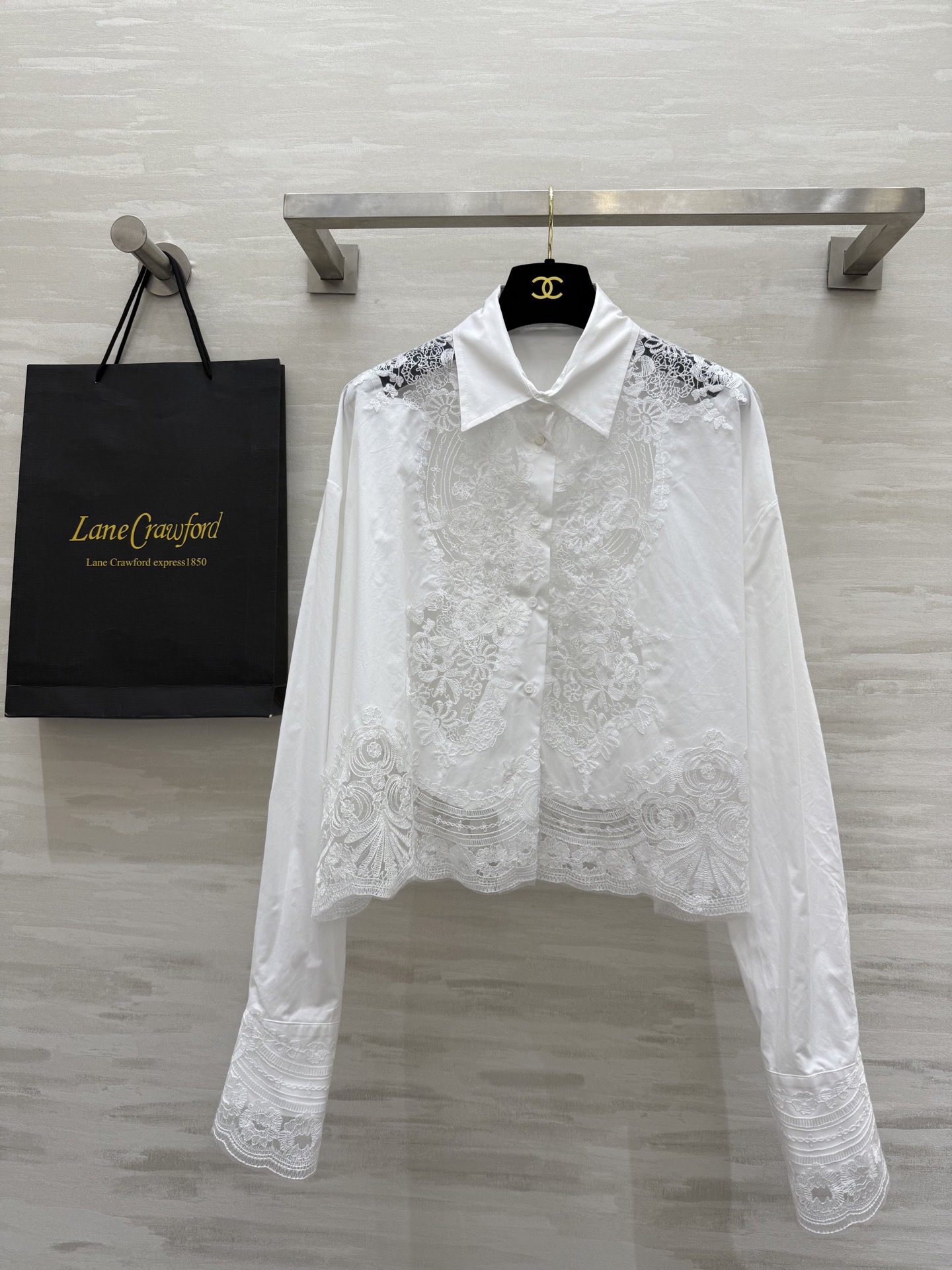 #Ermanno Scervin♡蕾丝翻领衬衣 意大利富有“顶级蕾丝之王”的称呼 静奢美学 简约不简单 