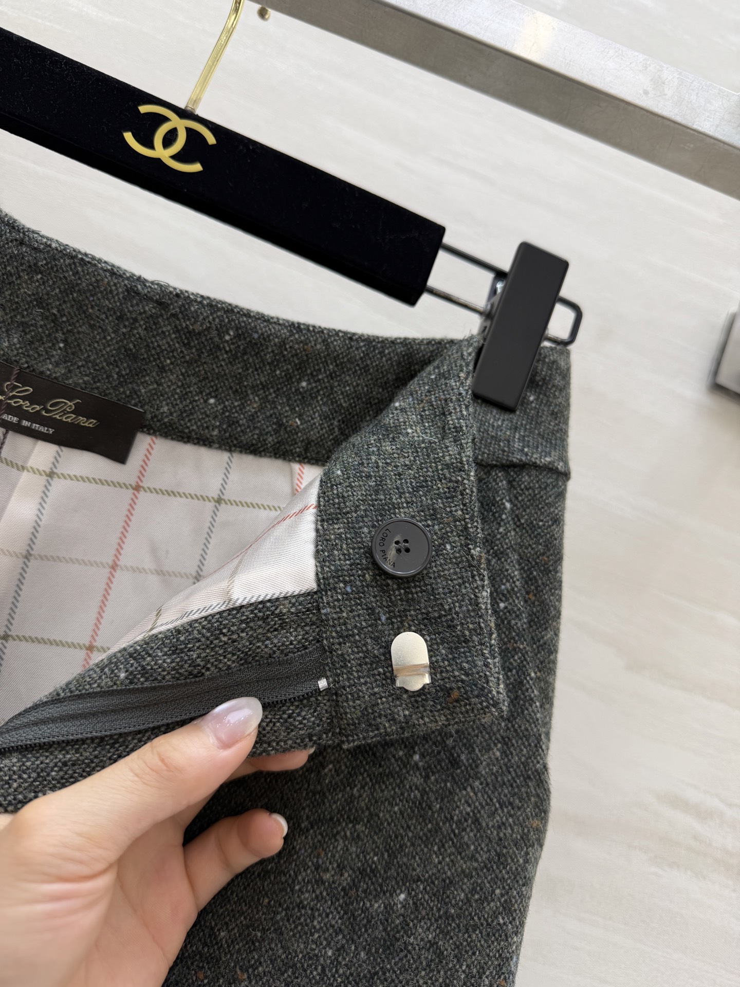 #Loro Pian♡²⁶早春新款 老钱风阔腿直筒裤 混色羊毛花纱肌理自带高级感 立体剪裁裤型利落大方 