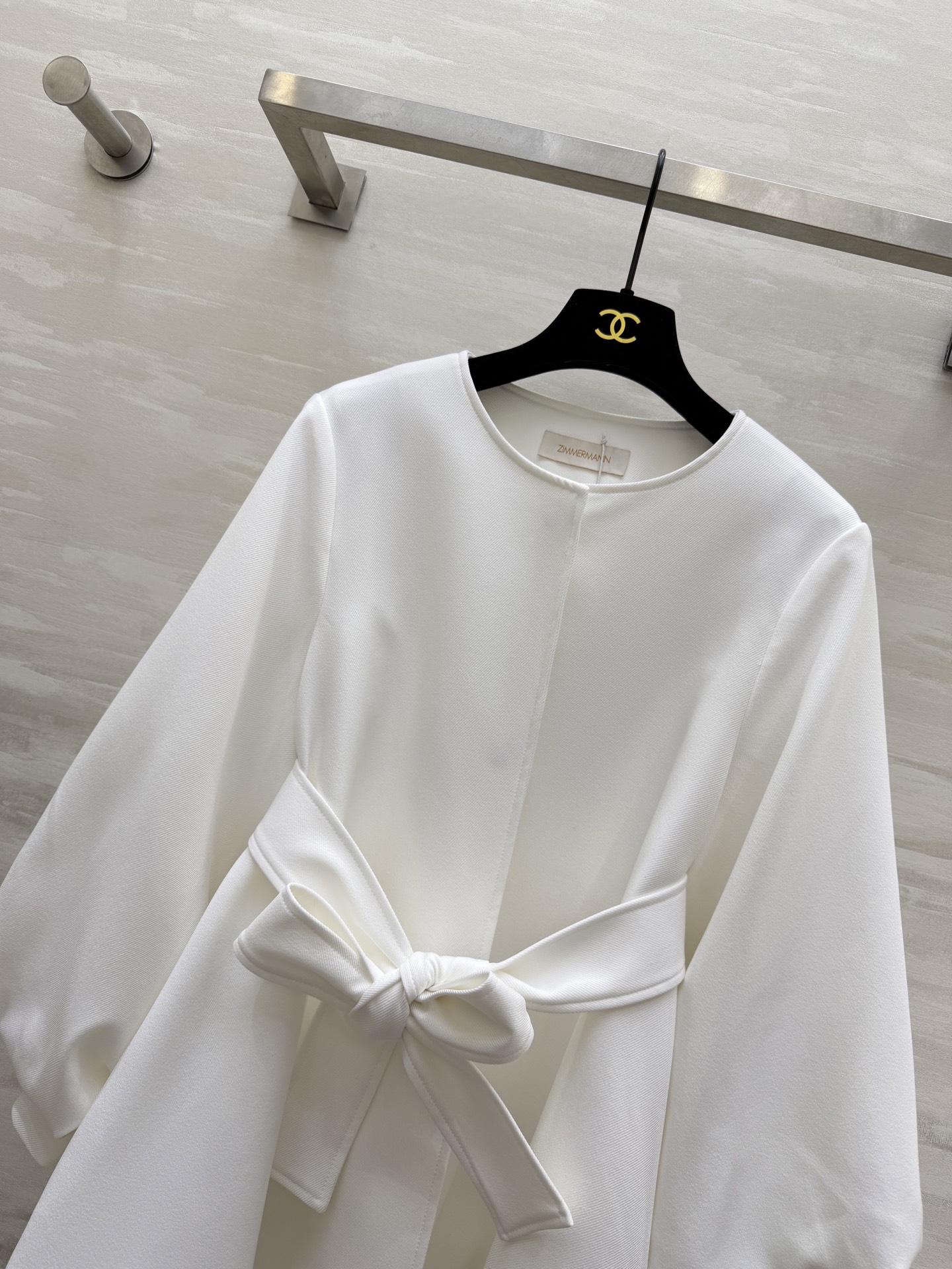 #ZIMMERMAN♡²⁶春夏新款 灯笼袖收腰外套 温柔到骨子里的氛围感外套✨极简圆领+利落剪裁 自带高