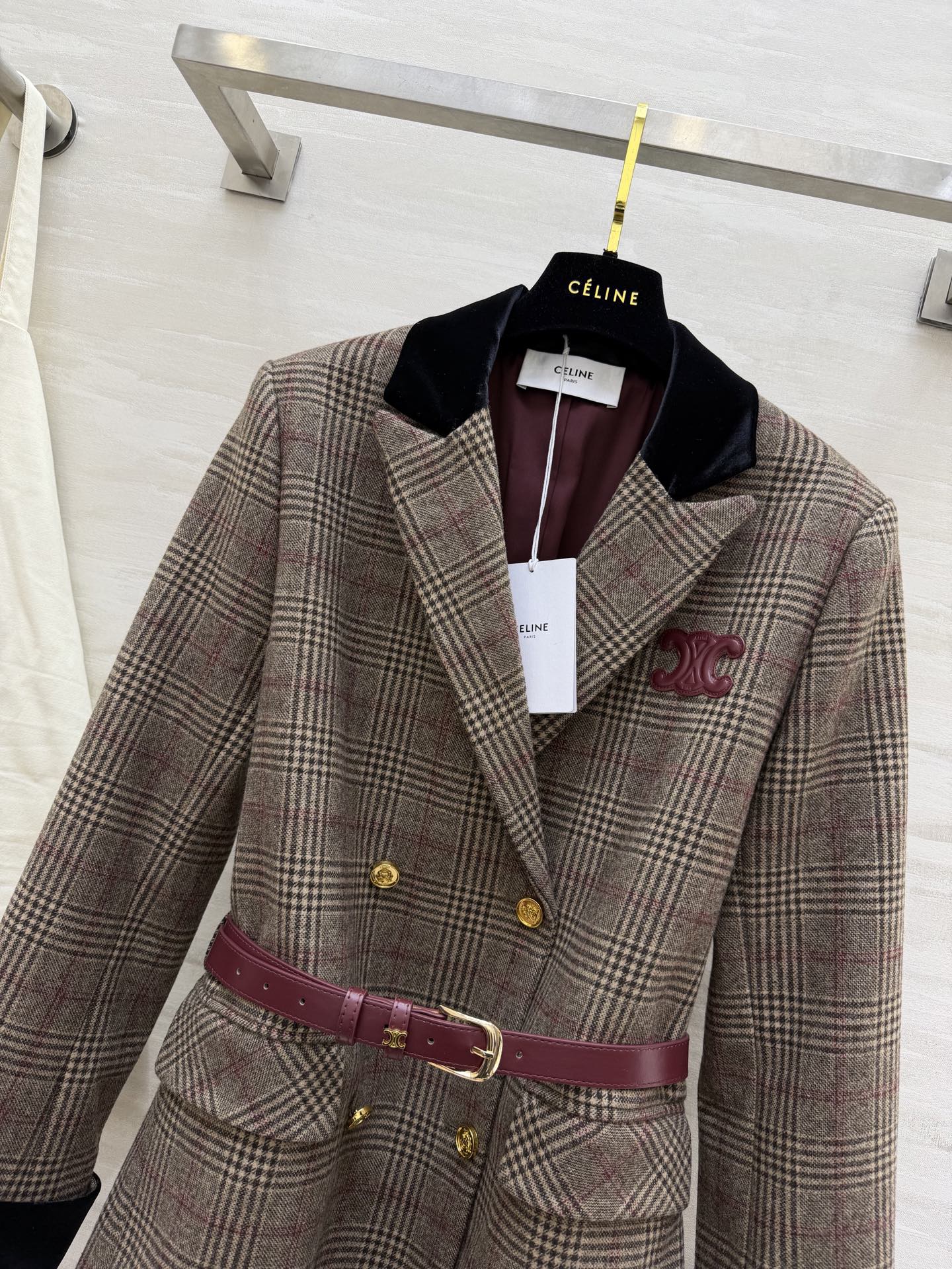#Celin♡²⁶早春新款 羊毛格纹西装外套 配送定制logo腰带收腰显瘦 羊毛混纺面料 高品质 现货首