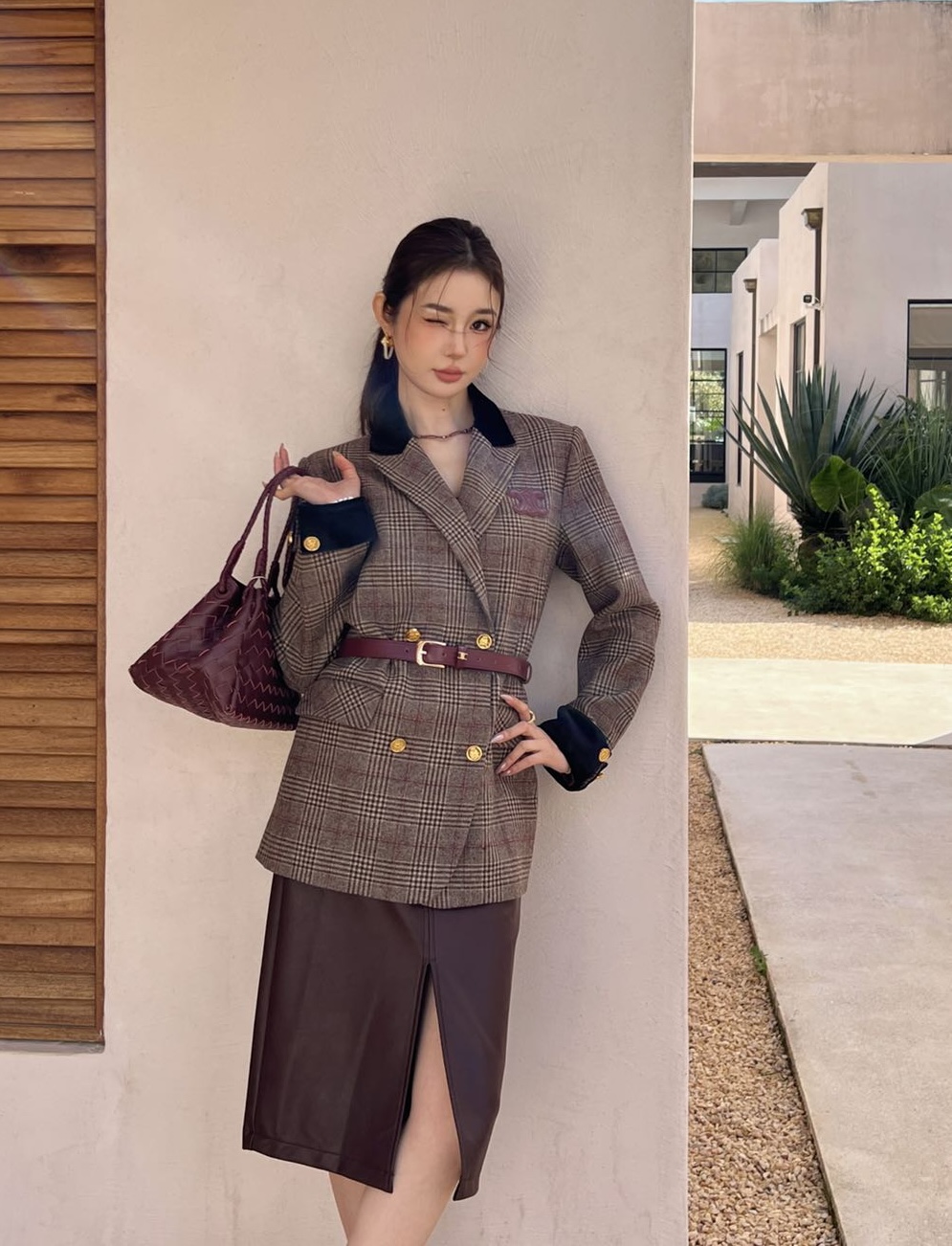 NO:723324,,,19860909,,,Women's clothing