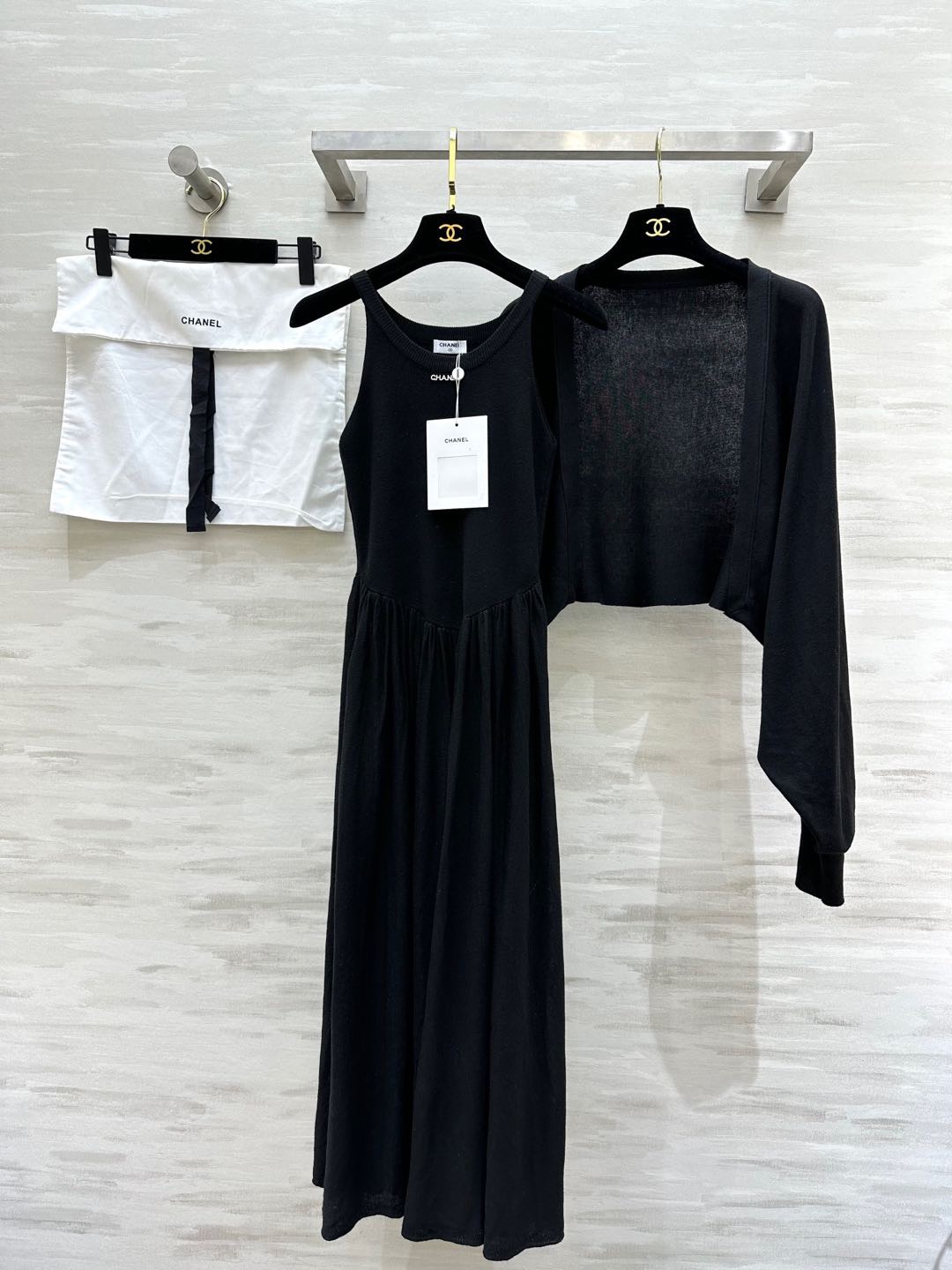 #CHANE♡早春新款 羊毛两件套连衣裙 优雅大方 名媛气质十足 高品质 配送防尘袋 现货首发size：