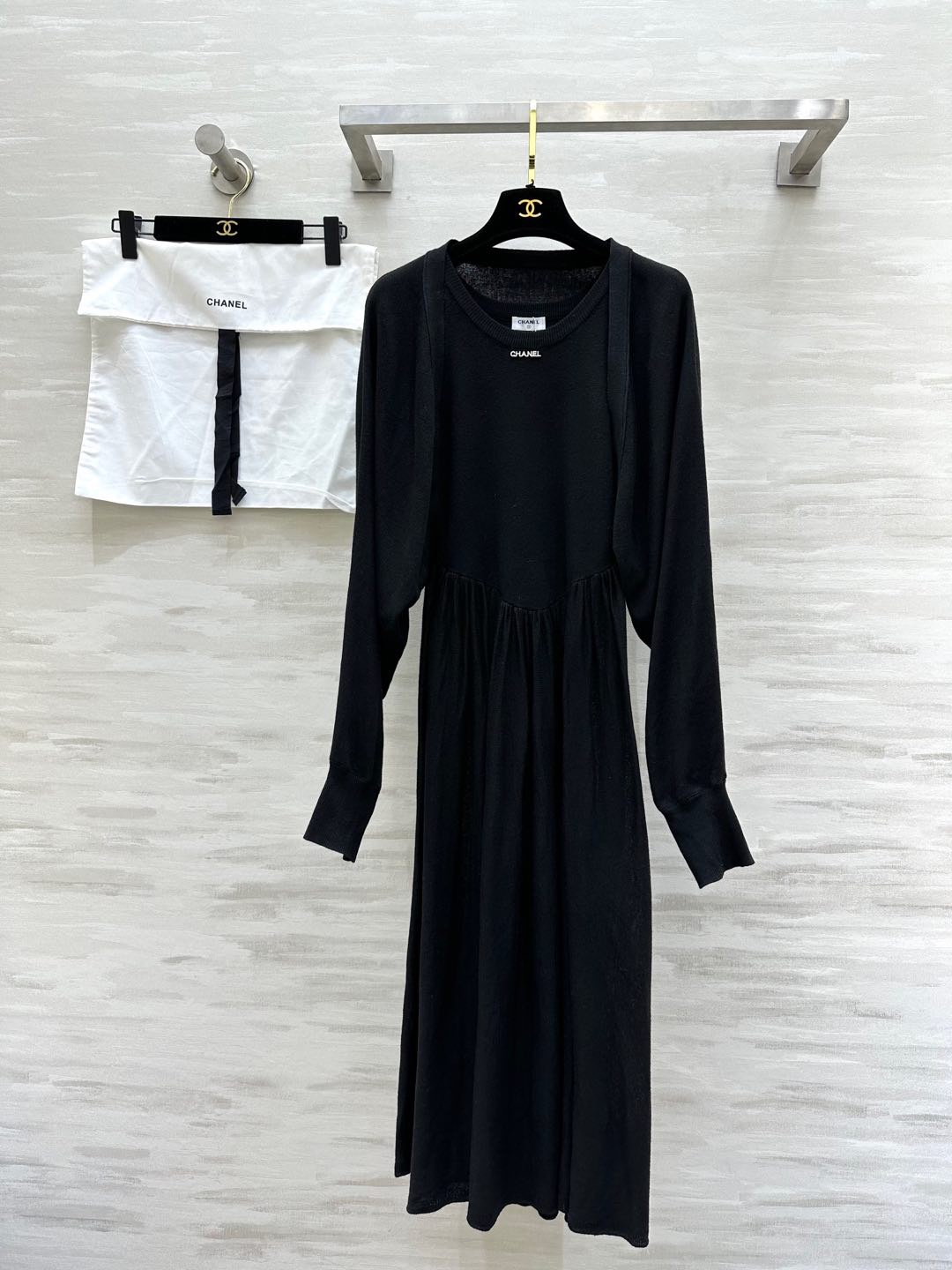 NO:723304,#CHANE Early spring new style wool two-piece dress, elegant and elegant, full of ladylike temperament, high quality, delivered with dust bag, ready for sale, size 36/38/40 (, Chanel-clothing, chanel, chanel, skirts,19860909#CHANE早春新款 羊毛两件套连衣裙 优雅大方 名媛气质十足 高品质 配送防尘袋 现货首发size36/38/40（,香奈儿-服装,chanel,chanel,skirts,,Women's clothing