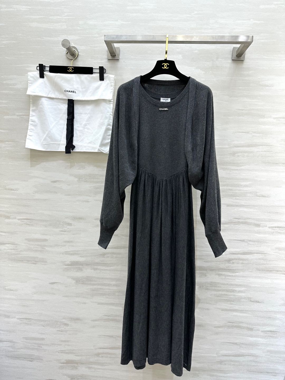 NO:723296,#CHANE Early spring new style wool two-piece dress, elegant and elegant, full of ladylike temperament, high quality, delivered with dust bag, ready for sale, size 36/38/40 (, Chanel-clothing, chanel, chanel, skirts,19860909#CHANE早春新款 羊毛两件套连衣裙 优雅大方 名媛气质十足 高品质 配送防尘袋 现货首发size36/38/40（,香奈儿-服装,chanel,chanel,skirts,,Women's clothing