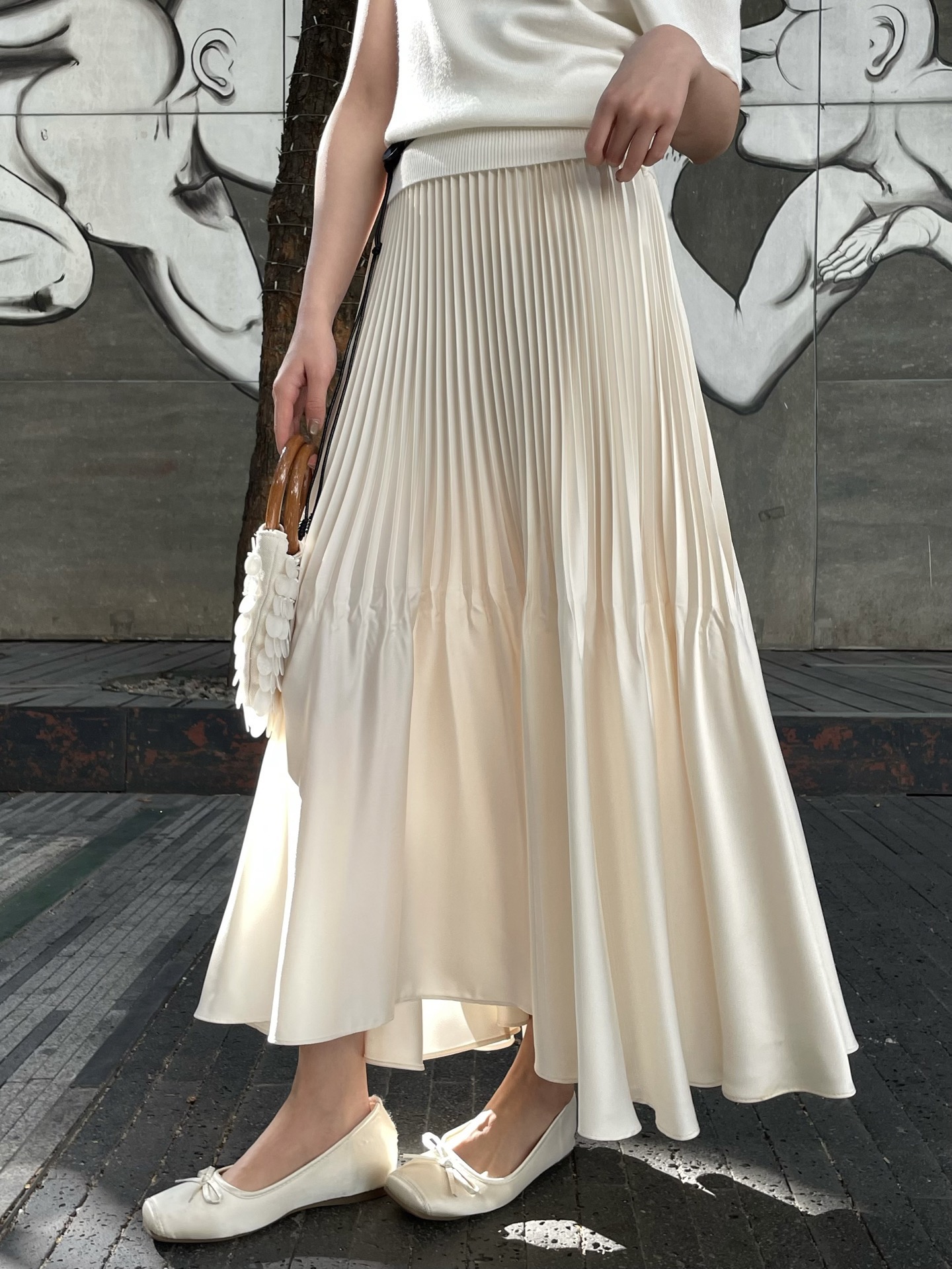 NO:740313,,,19860909,,,Women's clothing