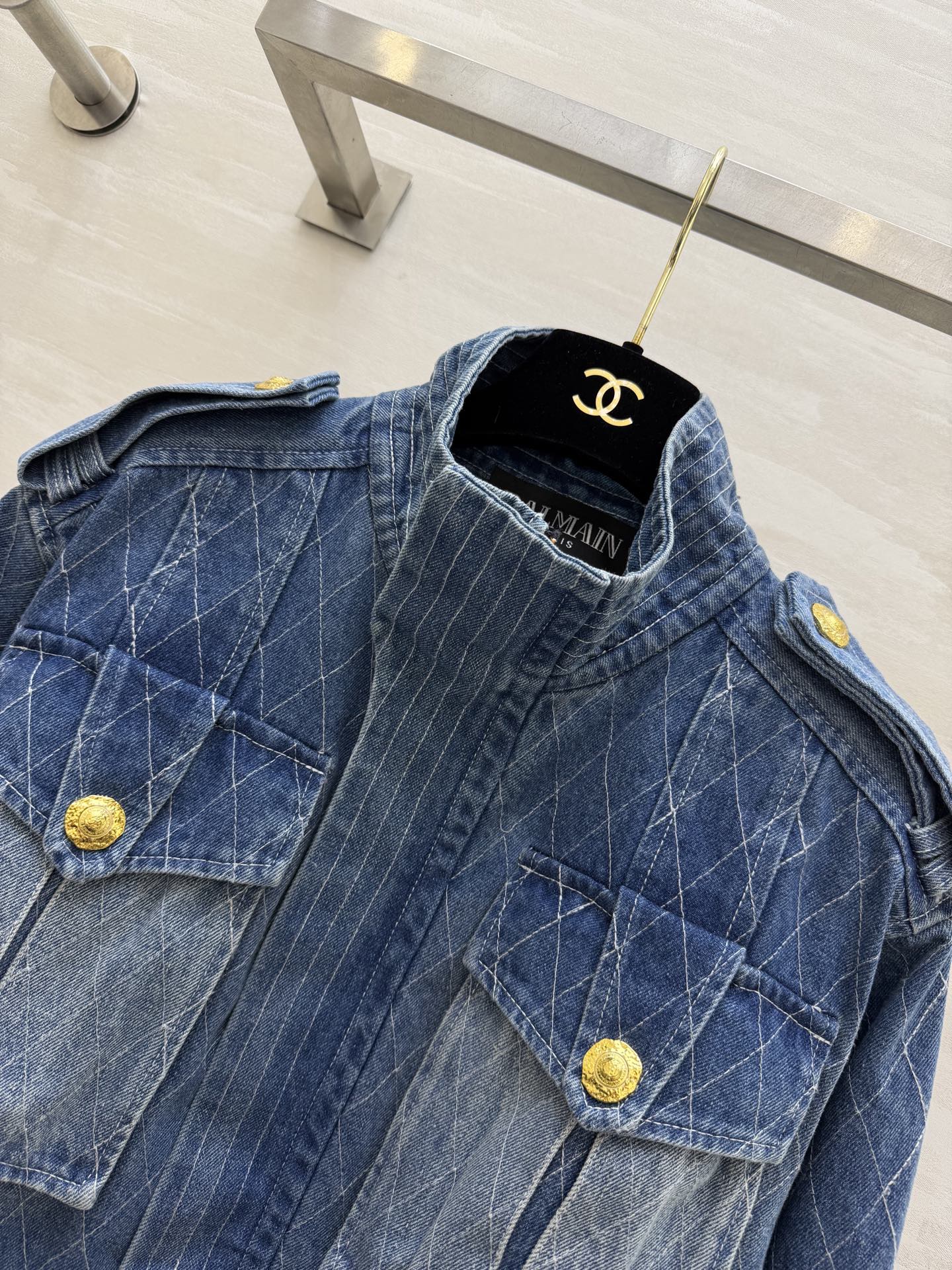 💙Balmai♡²⁶春夏新款 牛仔工装外套 采用高品质牛仔布 经典蓝色+菱格纹设计 细节满满✨ 多口袋+