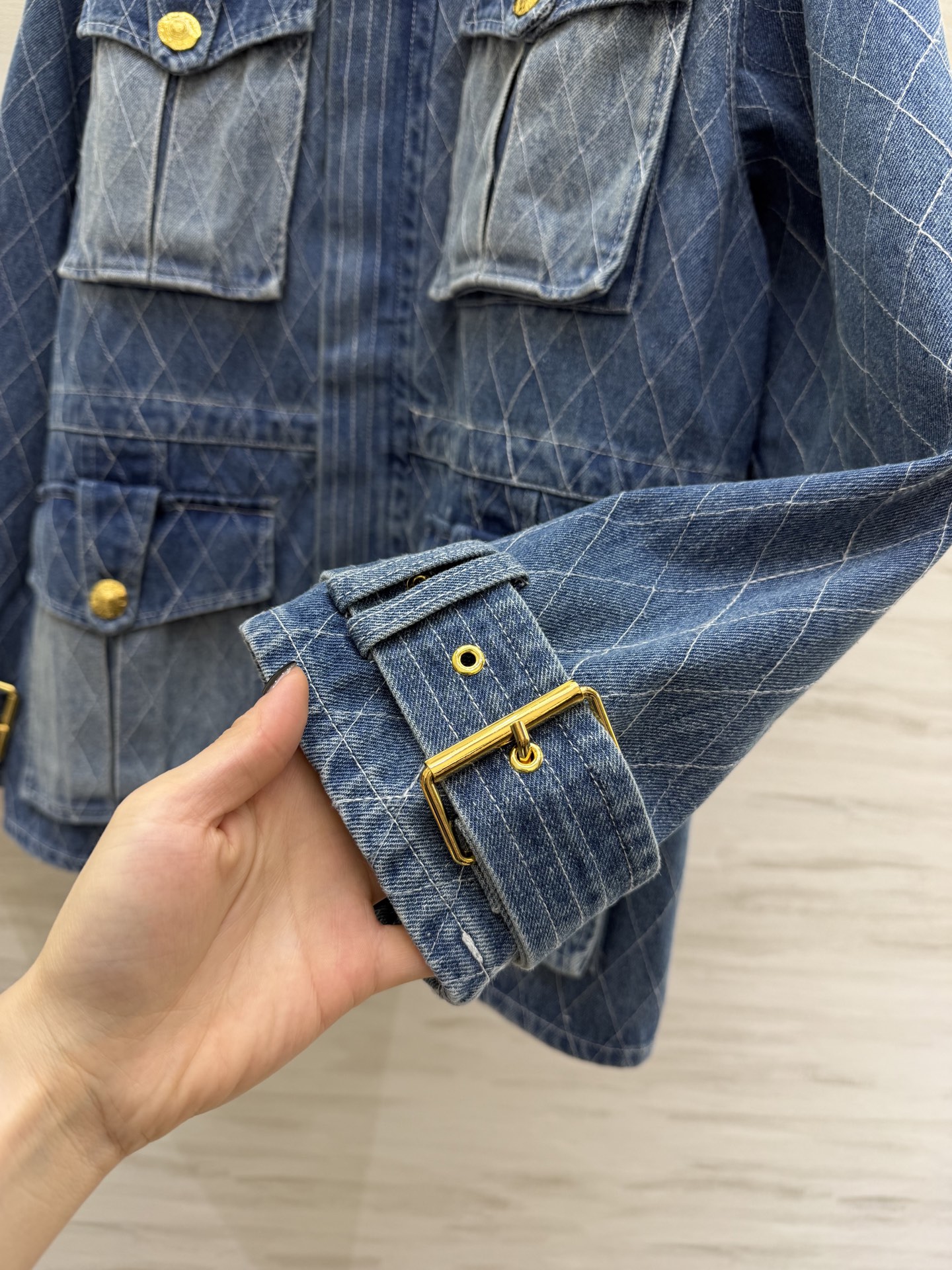 💙Balmai♡²⁶春夏新款 牛仔工装外套 采用高品质牛仔布 经典蓝色+菱格纹设计 细节满满✨ 多口袋+