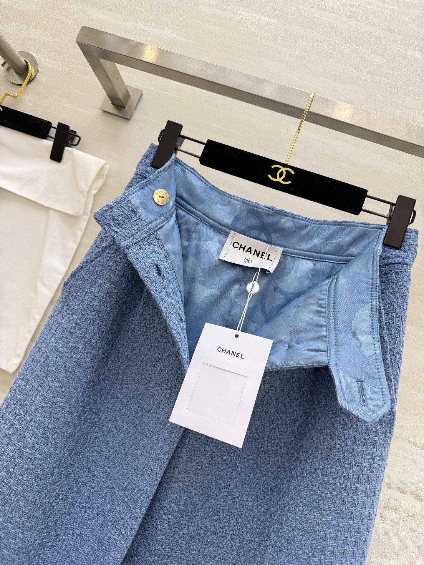 #Chane♡²⁶C度假⛱️系列 蓝色短款编织花呢阔腿七分裤 复古优雅 高品质定制 现货首发size：S