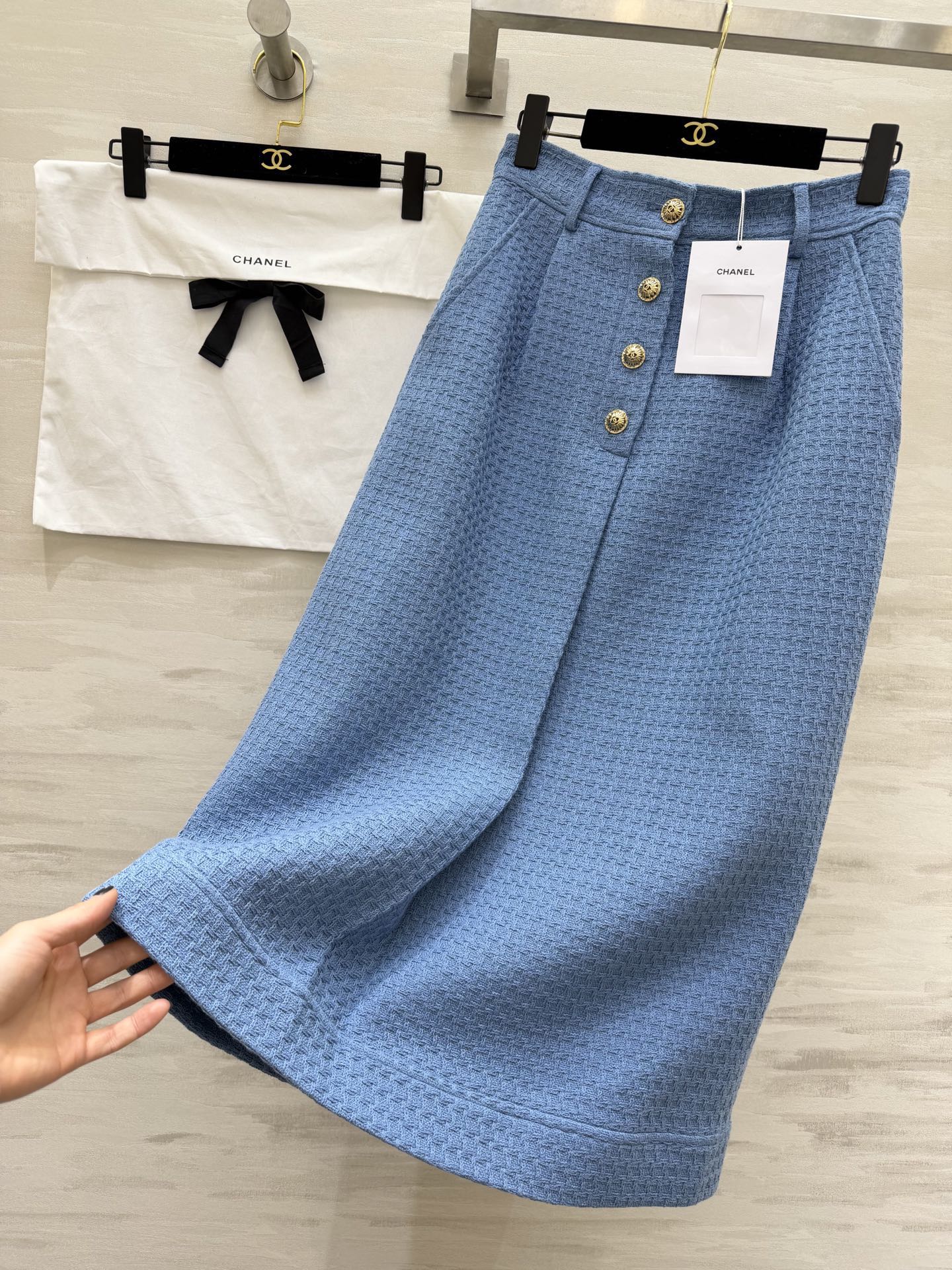 #Chane♡²⁶C度假⛱️系列 蓝色短款编织花呢阔腿七分裤 复古优雅 高品质定制 现货首发size：S