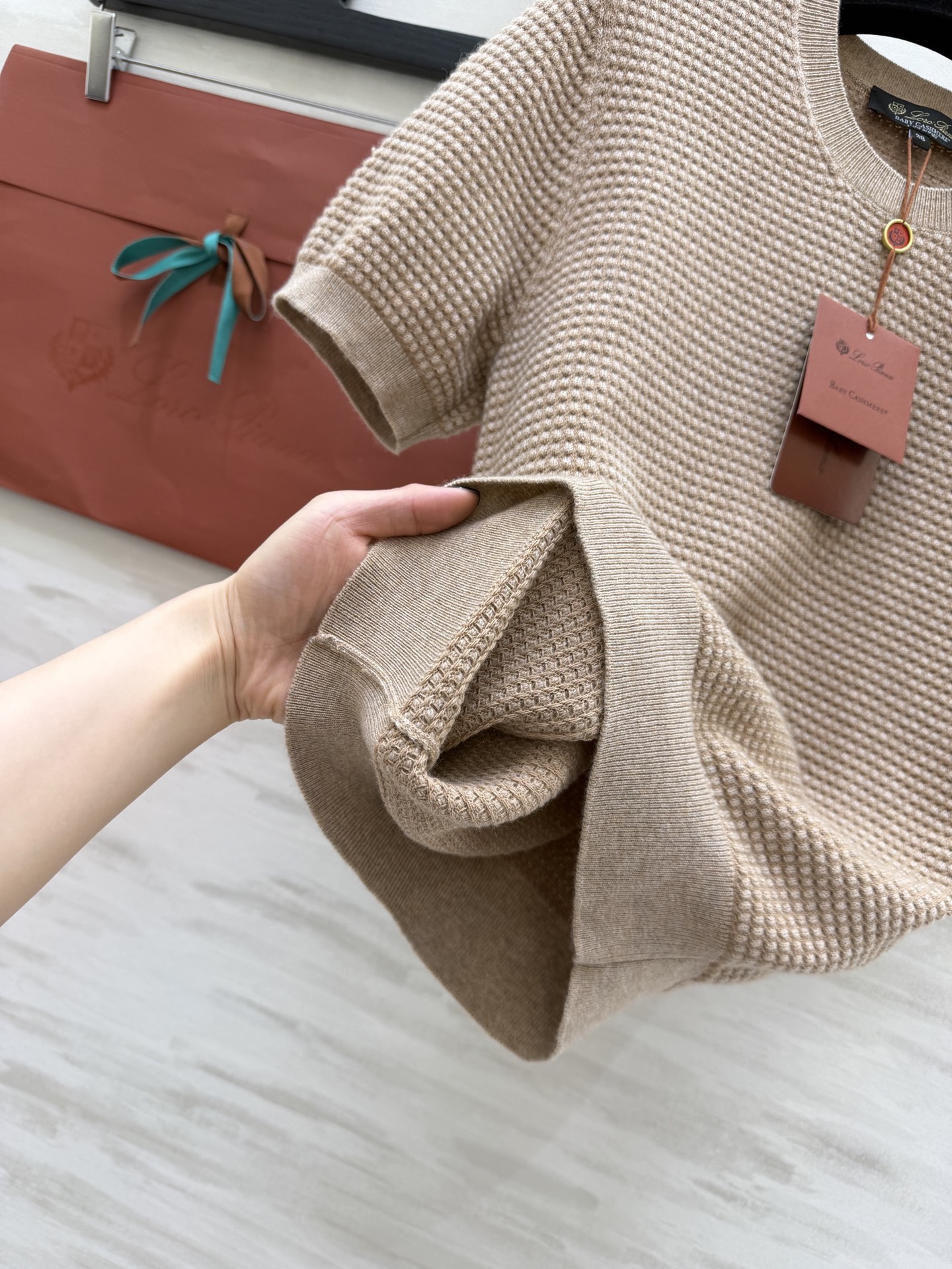 #Loro piana♡²⁶ssS 胶囊系列 圆领短袖提花 针织纯色羊绒短袖上衣 高品质定制 现货首发s