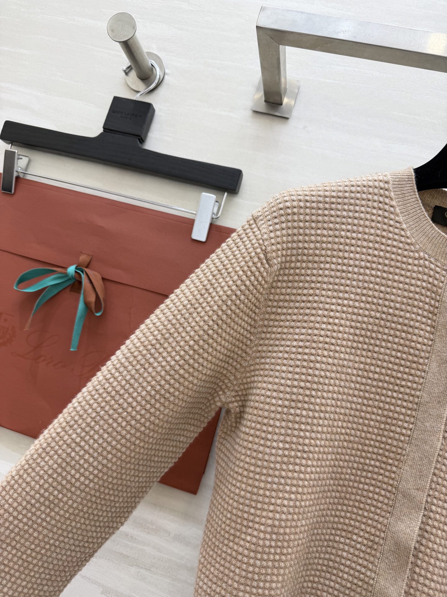 #Loro piana♡²⁶ssS 胶囊系列 圆领长袖提花 针织纯色羊绒开衫外套 高品质定制 现货首发s