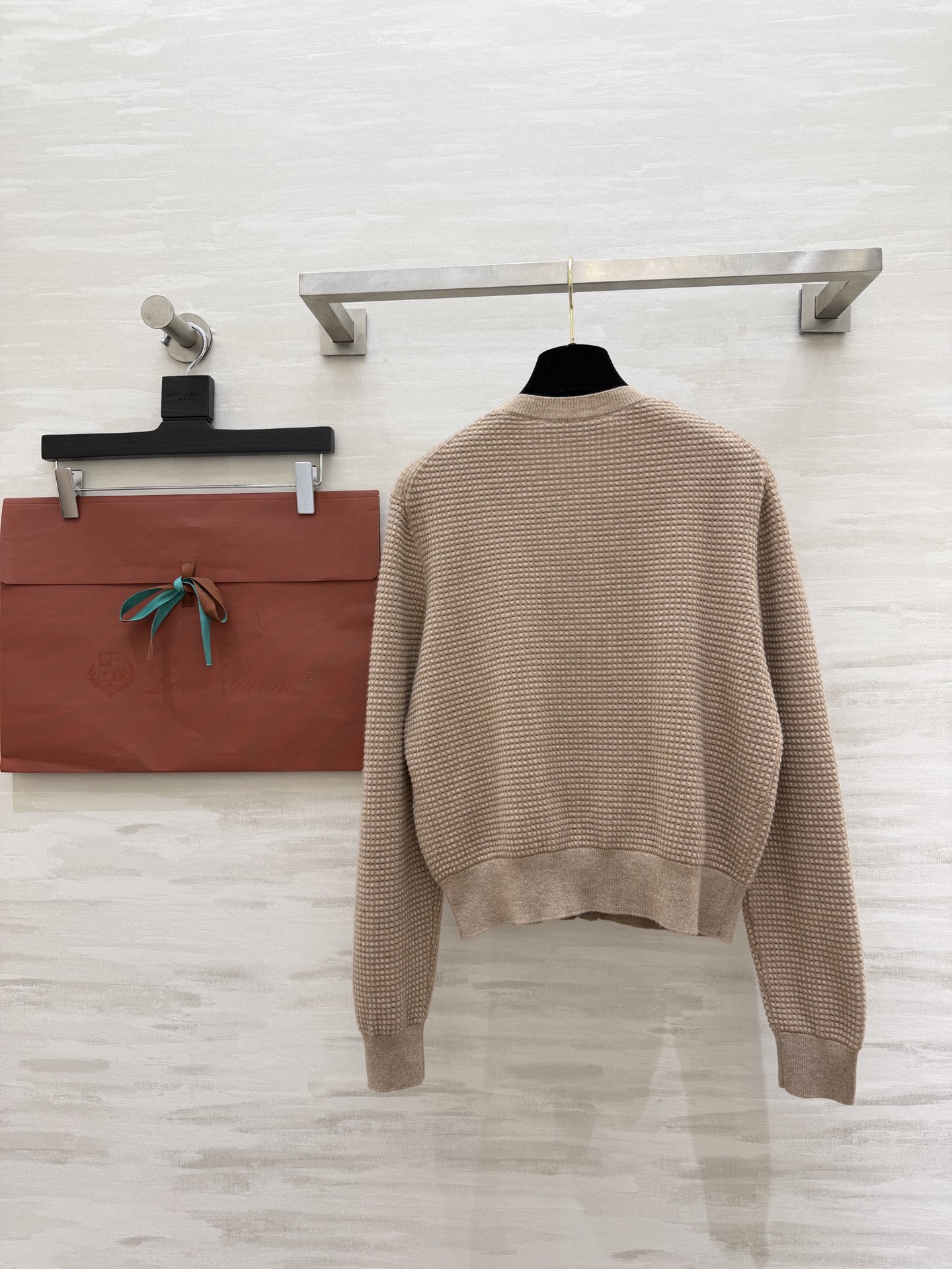 #Loro piana♡²⁶ssS 胶囊系列 圆领长袖提花 针织纯色羊绒开衫外套 高品质定制 现货首发s