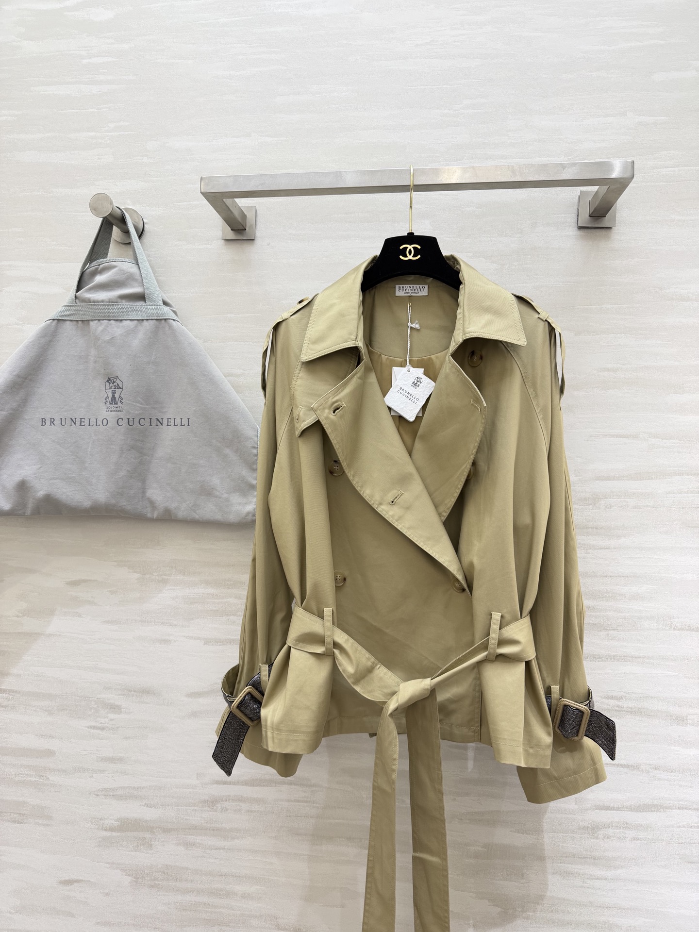 #BrunelloCucinell♡²⁶老钱低调穿搭 极简双排扣风衣 高品质定制 现货首发size：S/