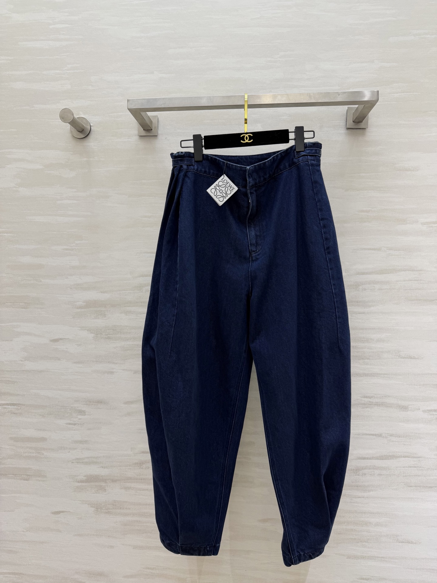 #Loew♡²⁶新款 俏皮时髦气球裤🎈 高品质定制 现货首发size：S/M/L（s码腰围：66，裤长：