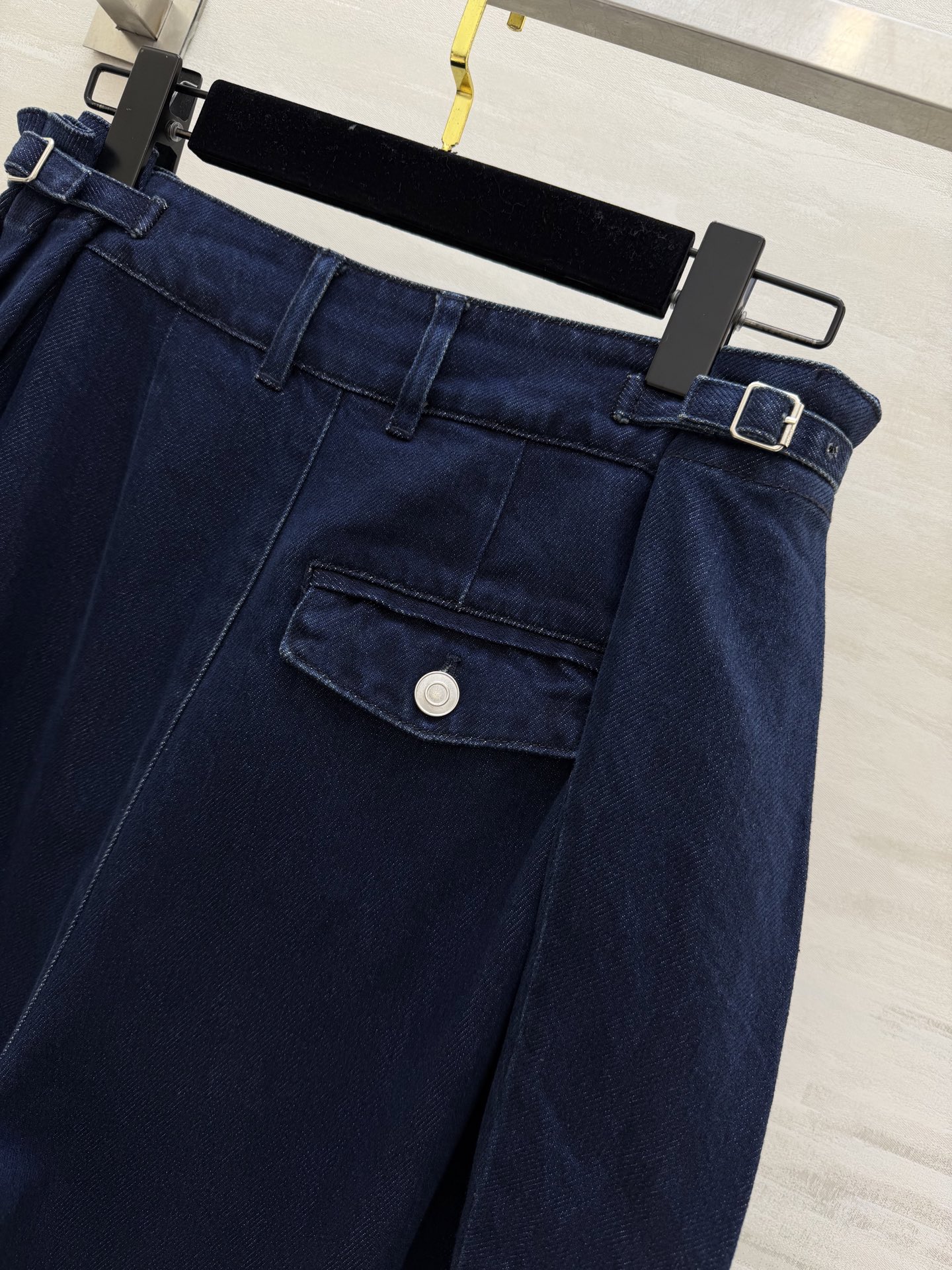 #Loew♡²⁶新款 俏皮时髦气球裤🎈 高品质定制 现货首发size：S/M/L（s码腰围：66，裤长：