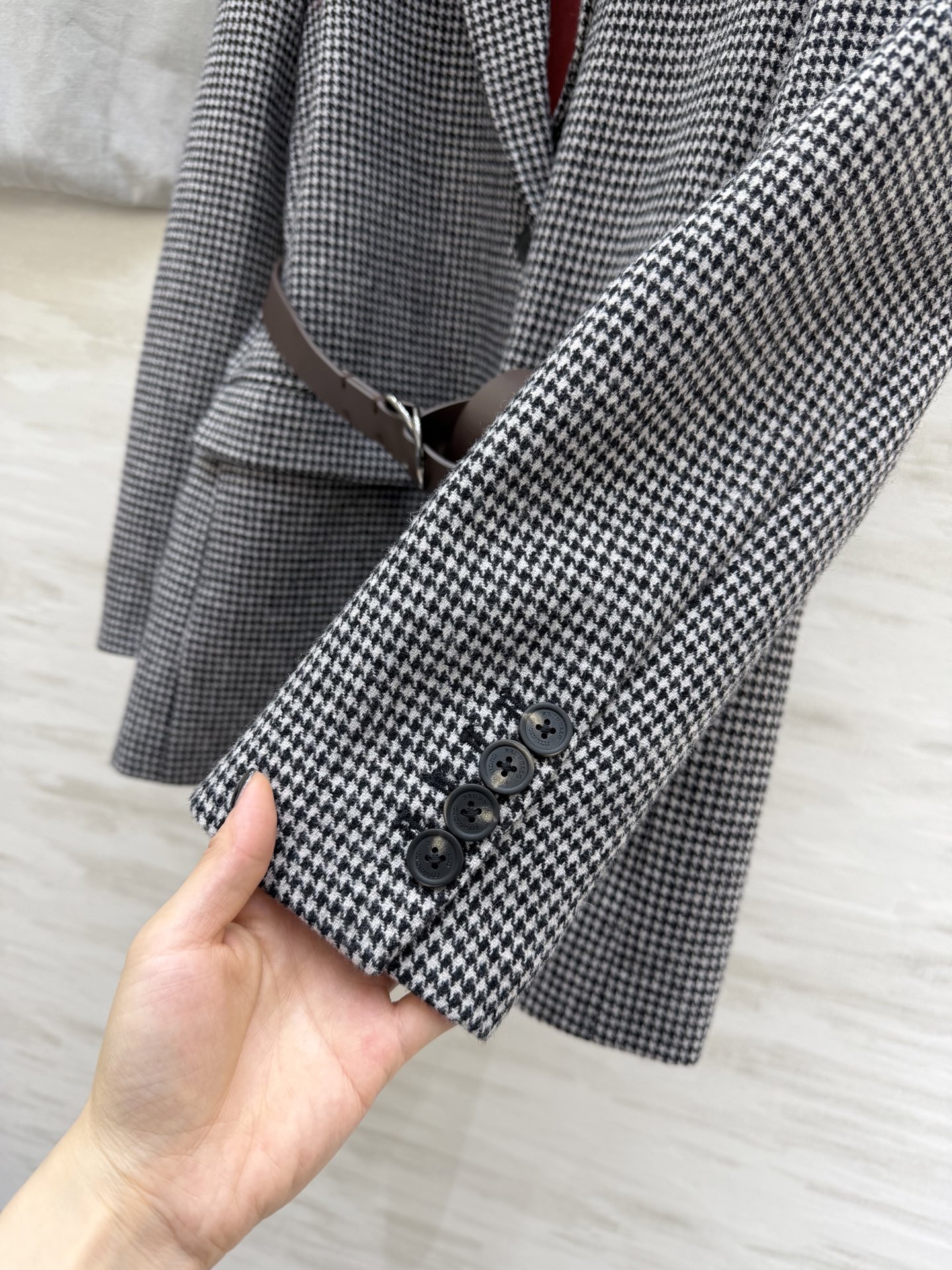 #Brunello Cucinell♡²⁶新款 格纹西装外套 配送定制腰带收腰显瘦 立体剪裁上身大气显贵