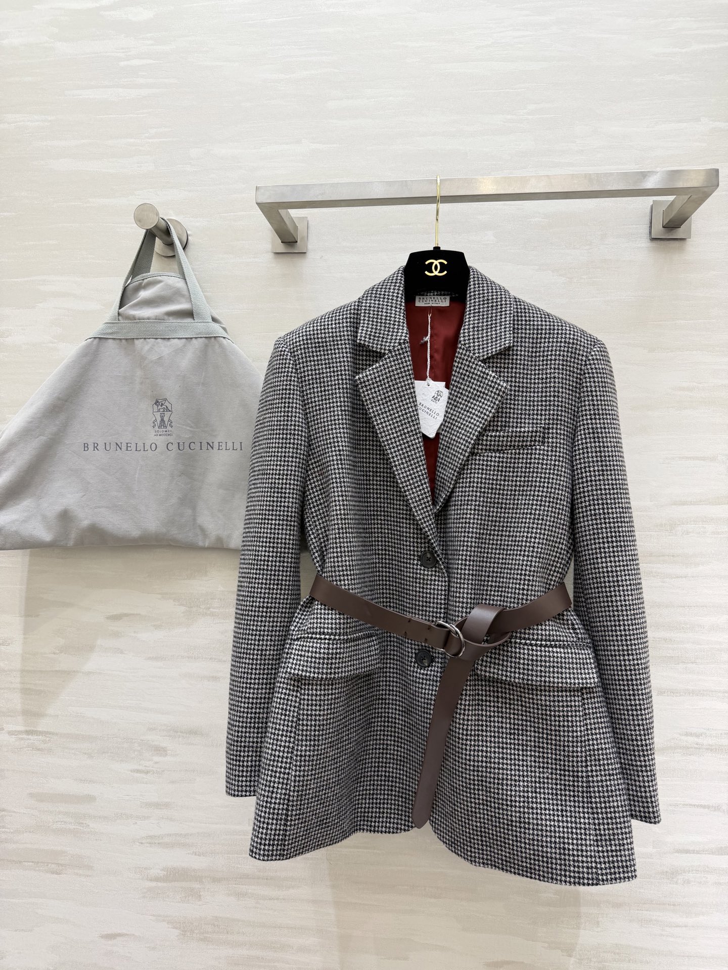 #Brunello Cucinell♡²⁶新款 格纹西装外套 配送定制腰带收腰显瘦 立体剪裁上身大气显贵