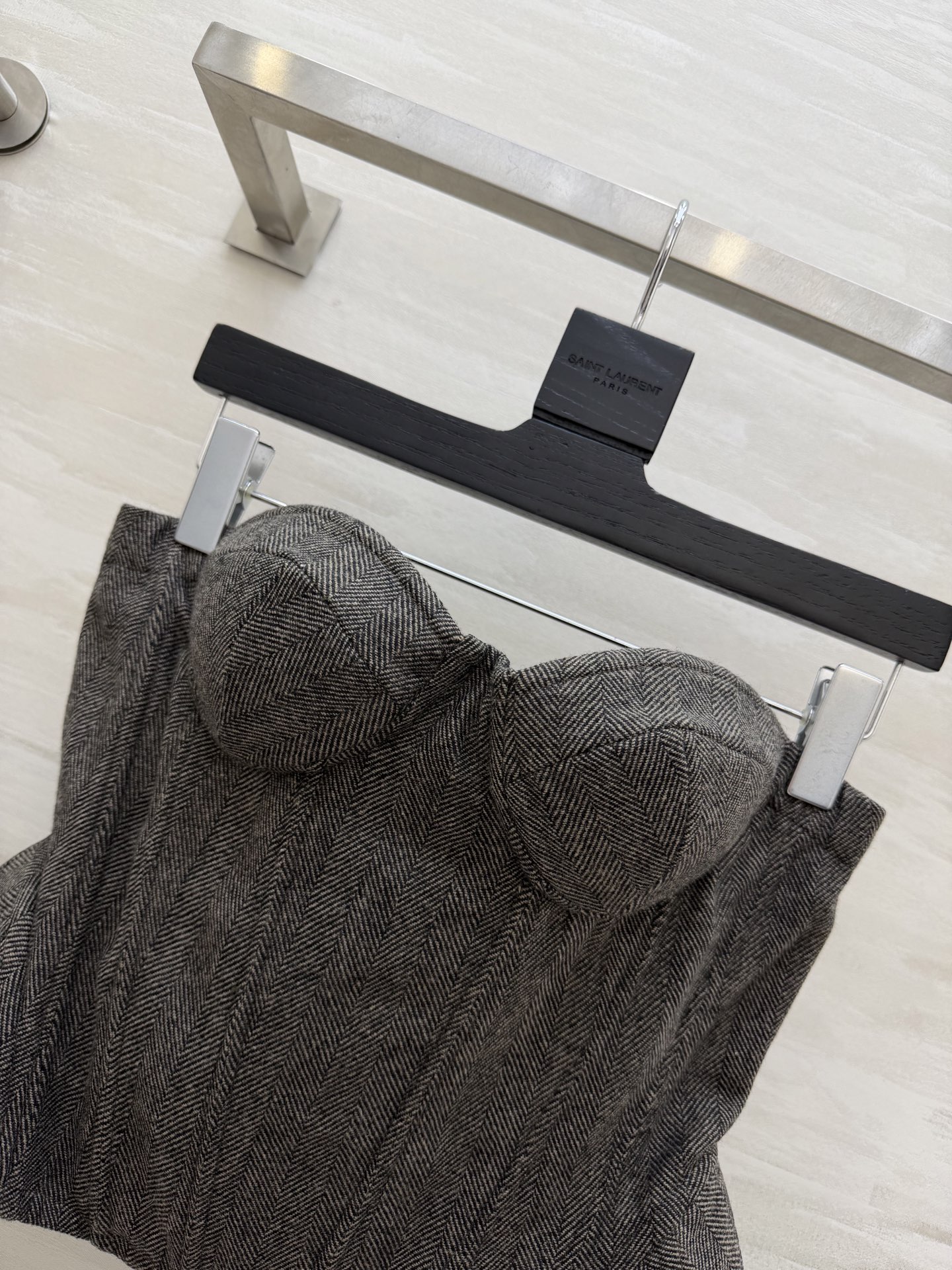 Ermanno Scervin♡²⁶新款 人字纹抹胸胸衣｜把高级感焊在身上✨深灰人字纹羊毛面料自带复古腔