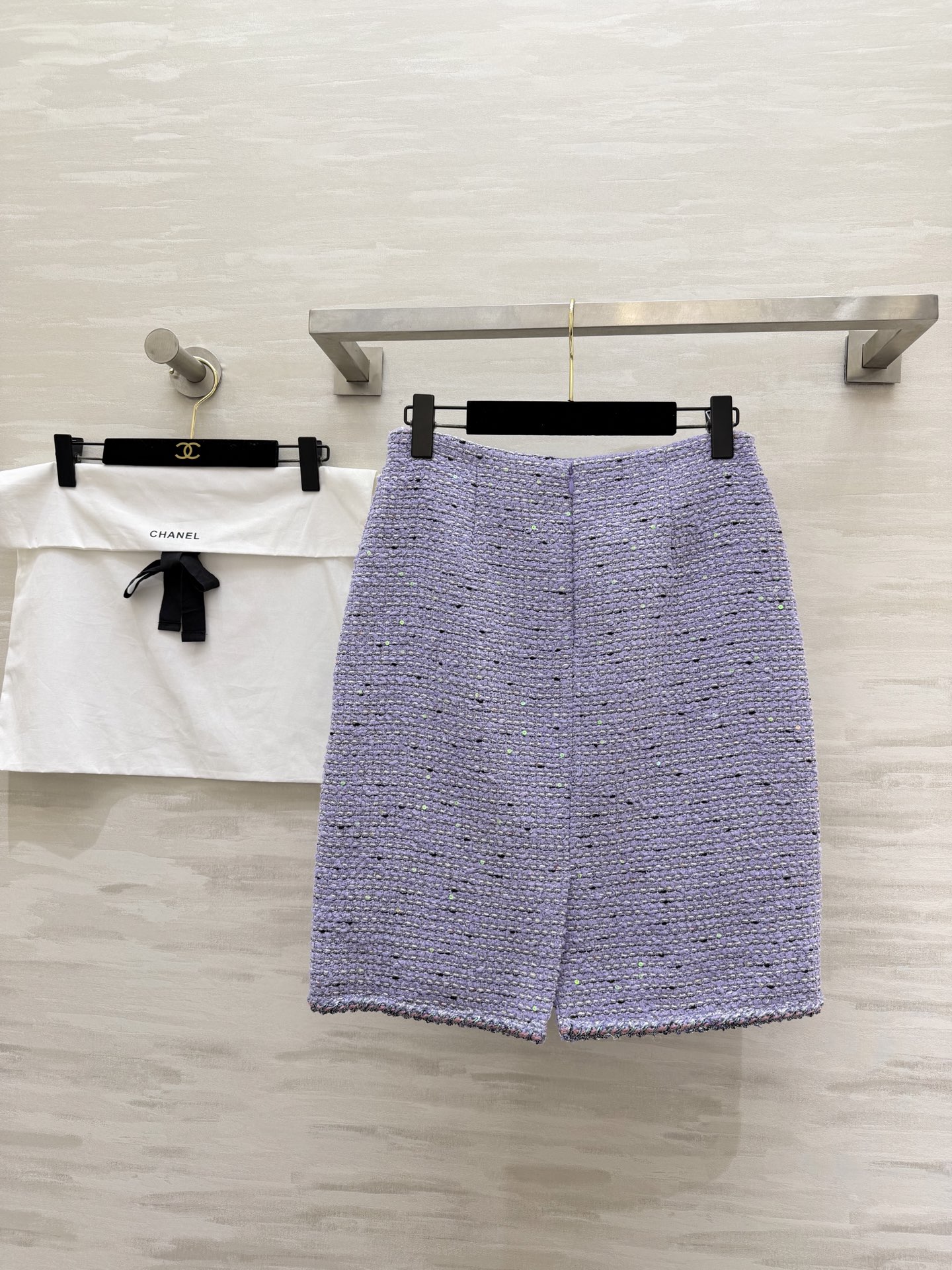 #Chane♡²⁶新款 香芋紫粗花呢半裙 | 把春日温柔穿在身上 淡紫色简直是把法式优雅和春日浪漫揉在了