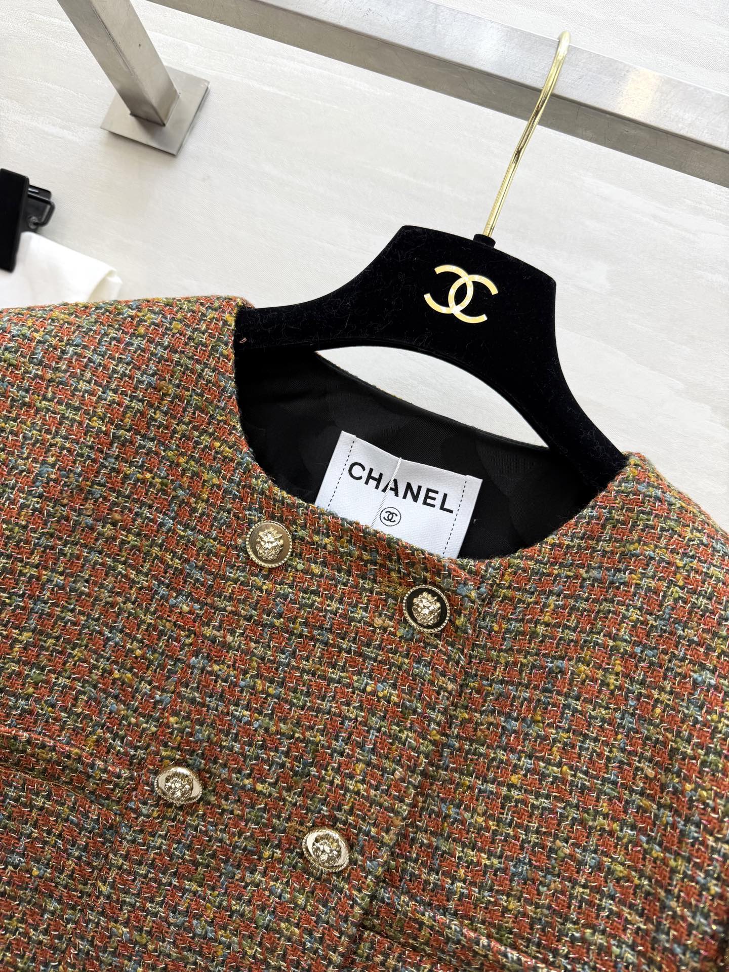 #Chane♡²⁶新款焦糖混色粗花呢外套 细腻又有层次 经典圆领+双排金扣 优雅永不过时 高品质定制 现