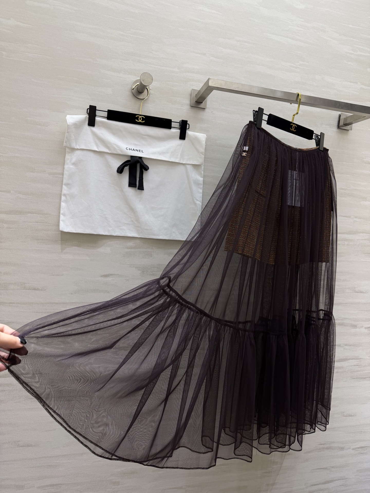 #Chane♡²⁶新款焦糖混色粗花呢网纱两件套裤裙 细腻又有层次 两件套设计优雅永不过时 高品质定制 现