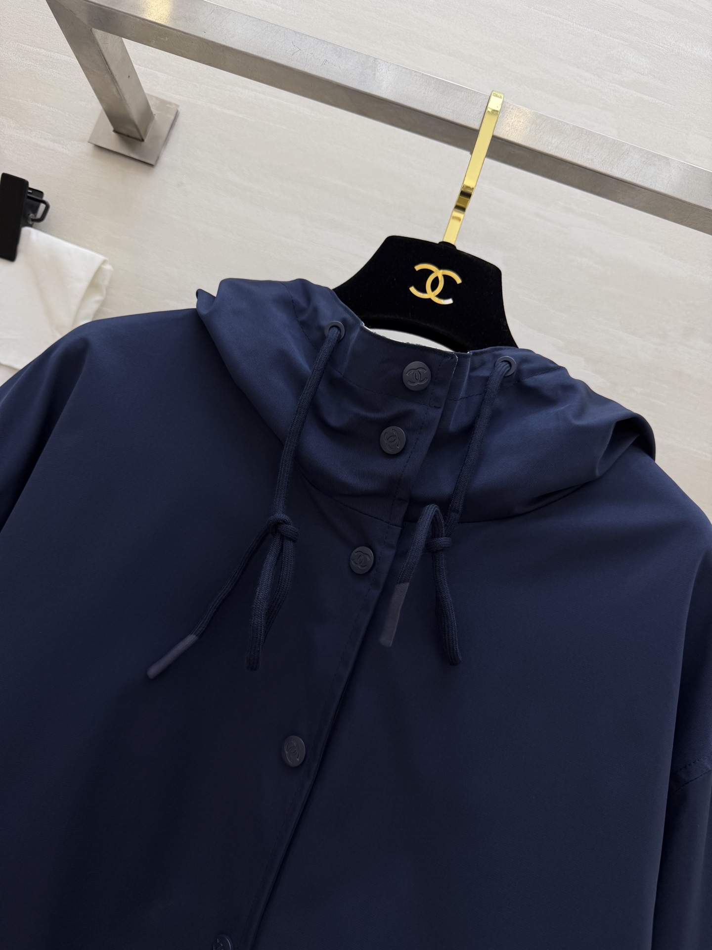 ▪️CHAN♡²⁶新款后背涂鸦连帽外套｜把随性穿在身上▪️ 复古涂鸦做旧字母 高品质定制 ▪️现货首发s