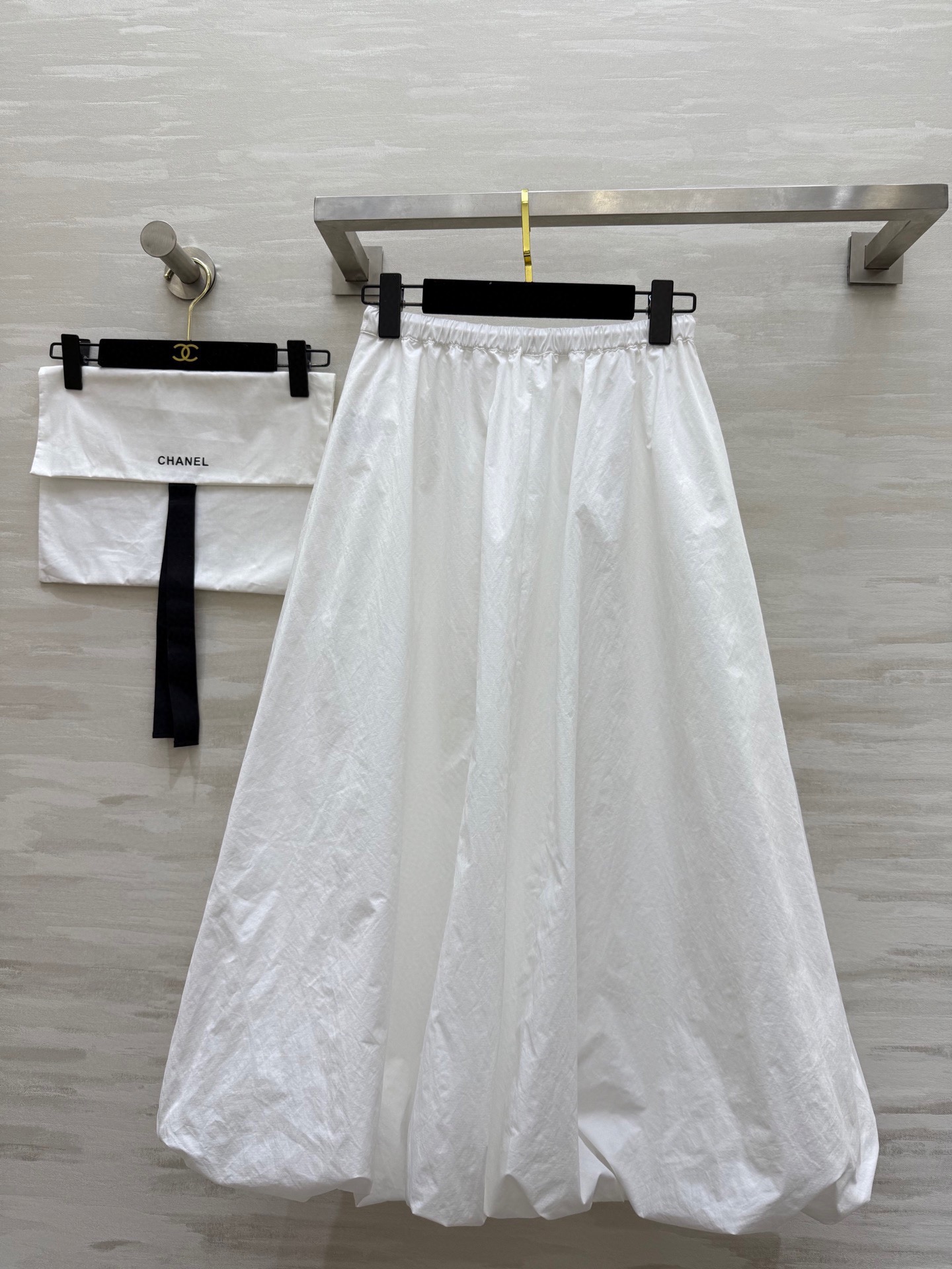 #Chane♡超级爆款 夏日时髦氛围感十足 中古花苞半裙 超级超级显瘦 遮跨的不显肚子的神裙穿不腻啊！质