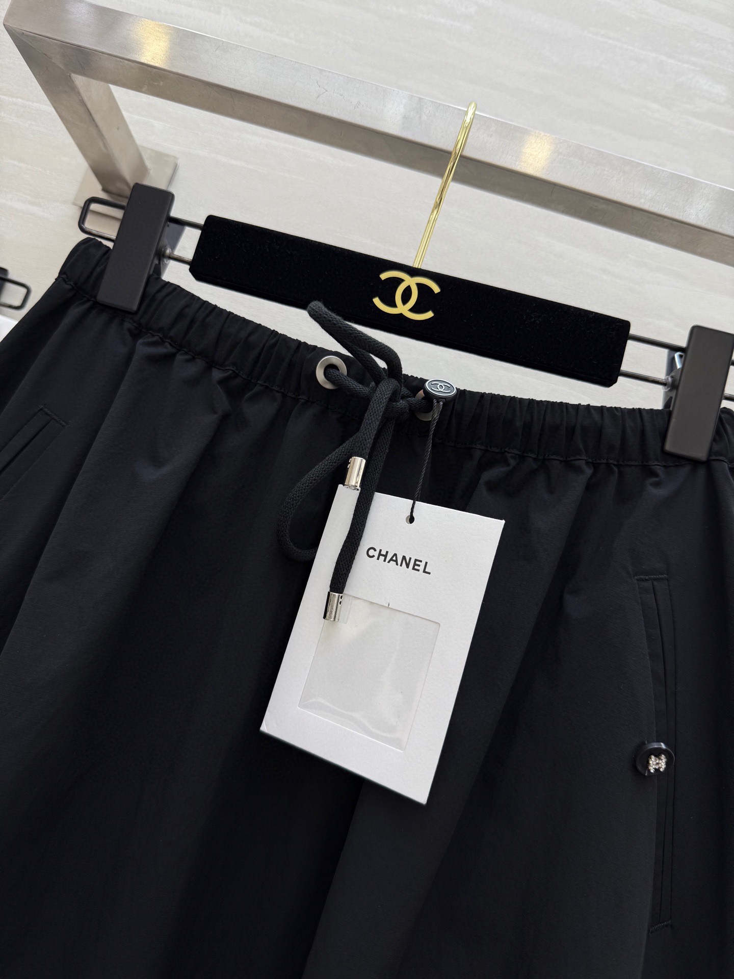 #Chane♡超级爆款 夏日时髦氛围感十足 中古花苞半裙 超级超级显瘦 遮跨的不显肚子的神裙穿不腻啊！质