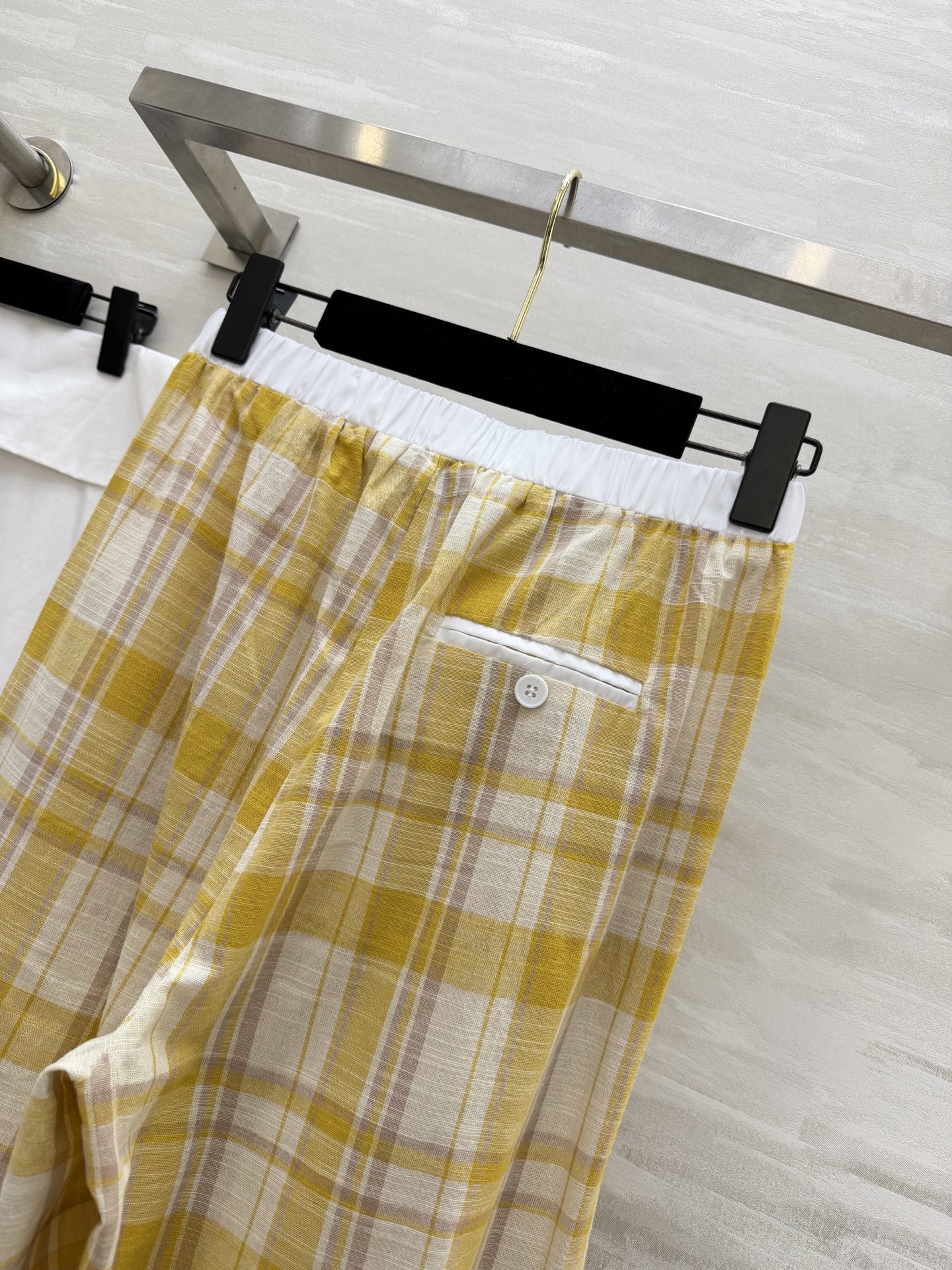 CHANE♡黄格阔腿裤｜把阳光穿在身上🌼松紧腰+格纹肌理，舒服又显腿长双C刺绣，低调显贵气亚麻质地 氛围