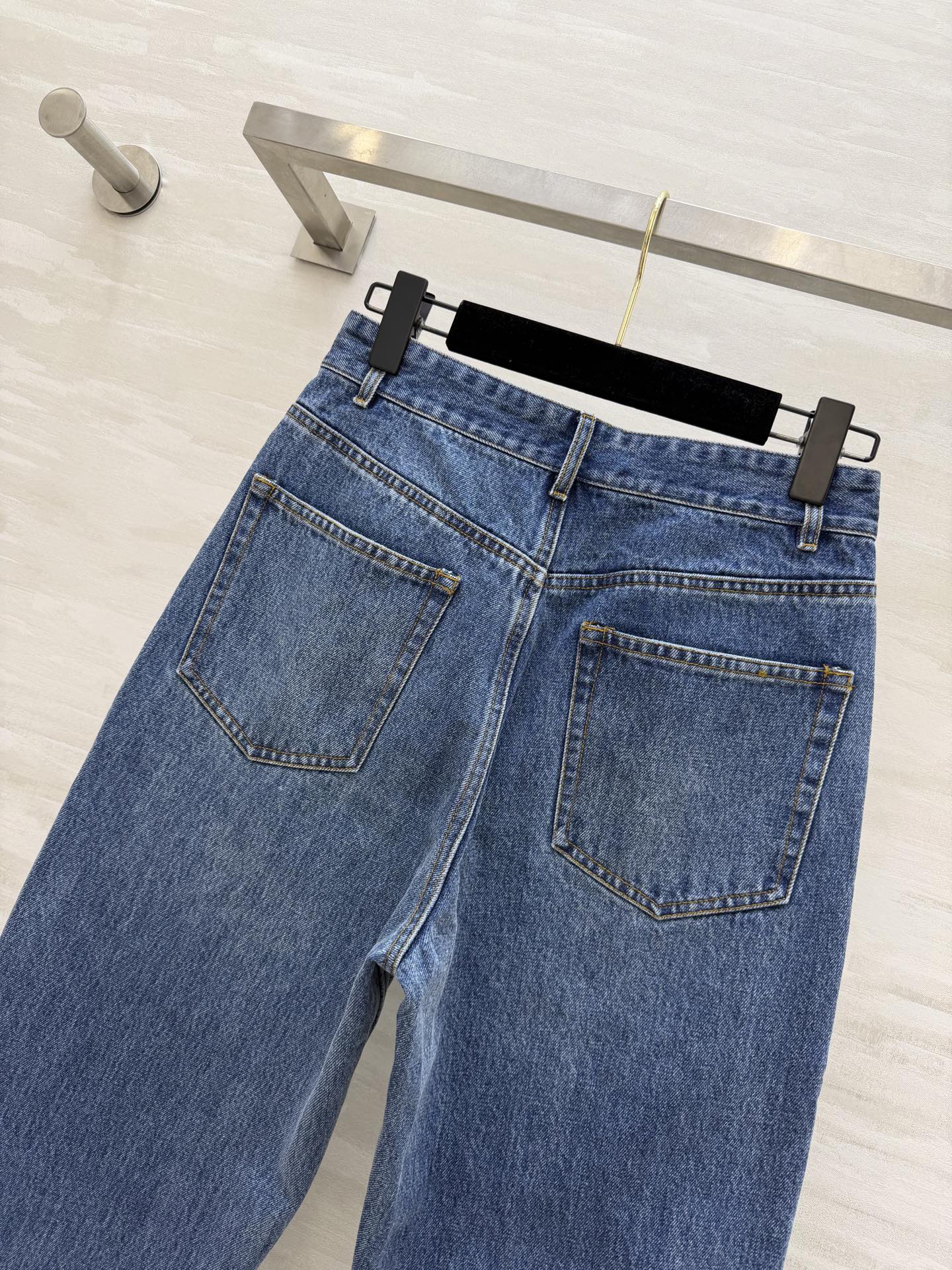 edition 直筒九分牛仔裤 复古水洗蓝 耐看又显白高腰直筒版型 修饰腿型不挑人 九分长度 露出脚踝更