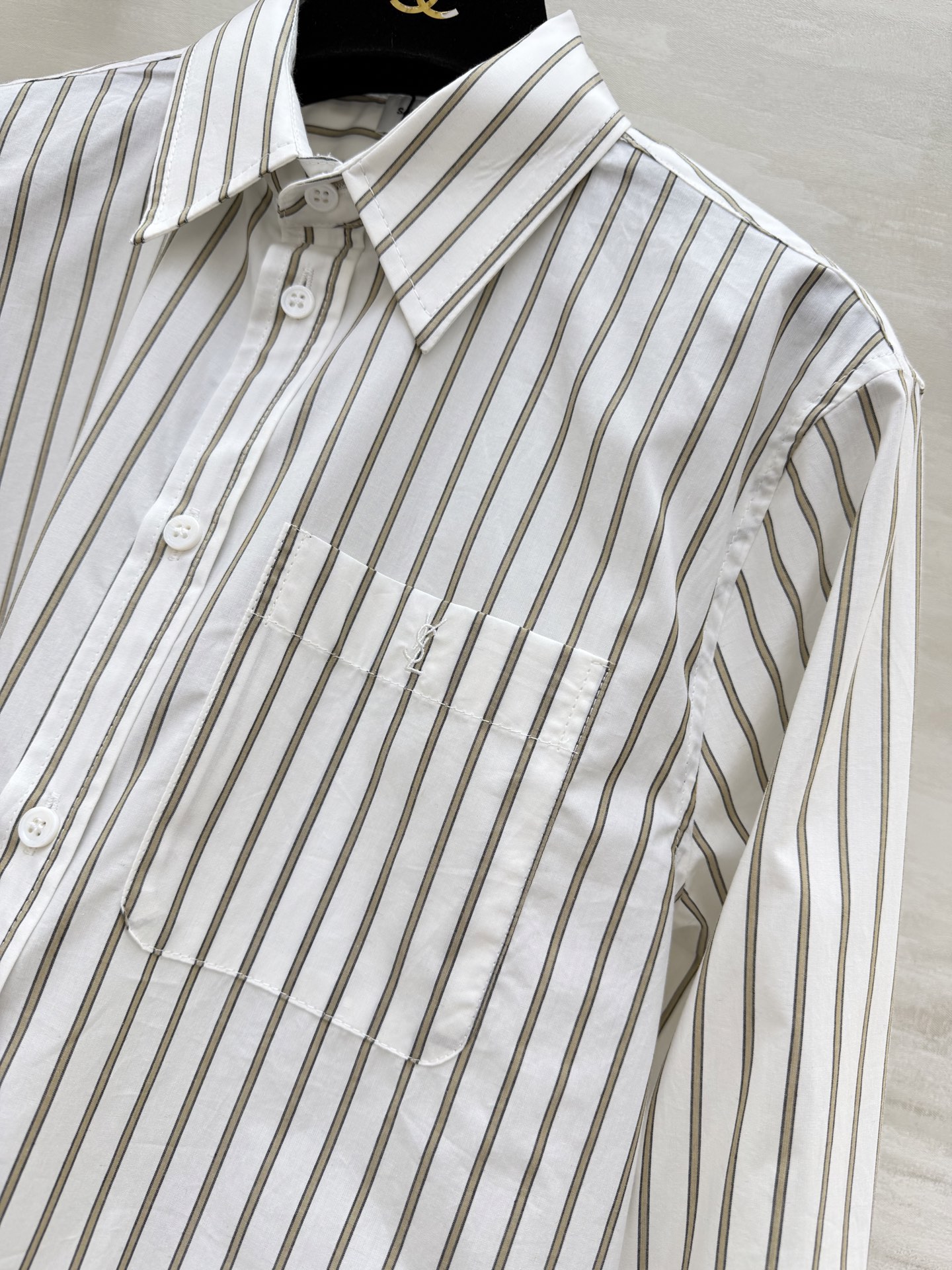 Saint Laurent/ysl条纹衬衫｜永不过时的经典🖤橄榄绿细条纹+干净白底色自带慵懒高级的法式氛