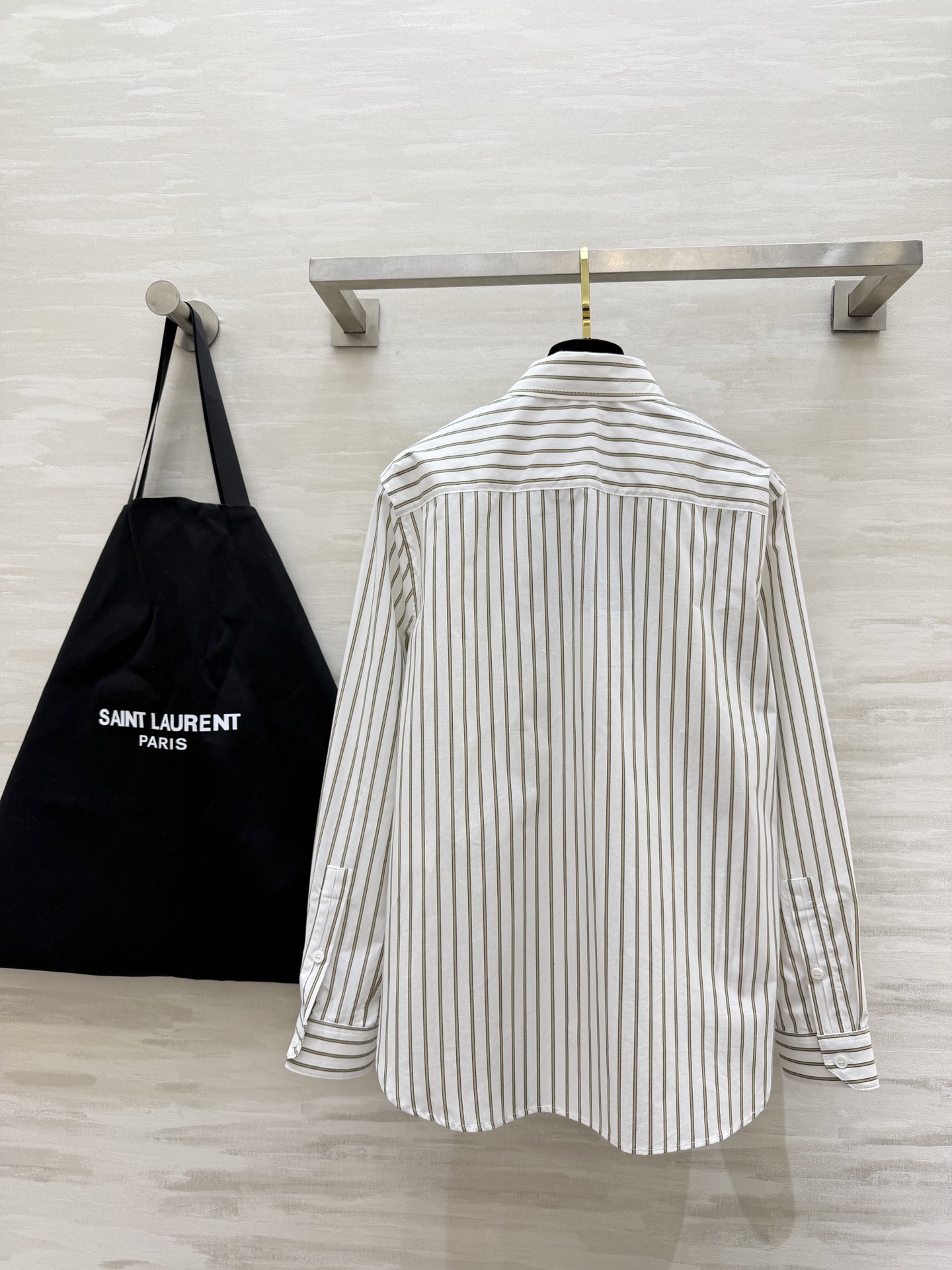 Saint Laurent/ysl条纹衬衫｜永不过时的经典🖤橄榄绿细条纹+干净白底色自带慵懒高级的法式氛