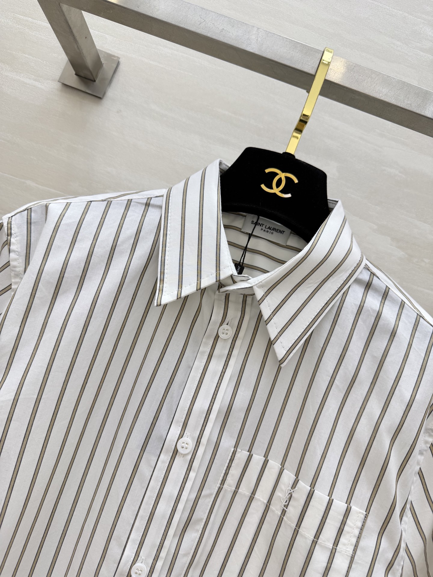 Saint Laurent/ysl条纹衬衫｜永不过时的经典🖤橄榄绿细条纹+干净白底色自带慵懒高级的法式氛