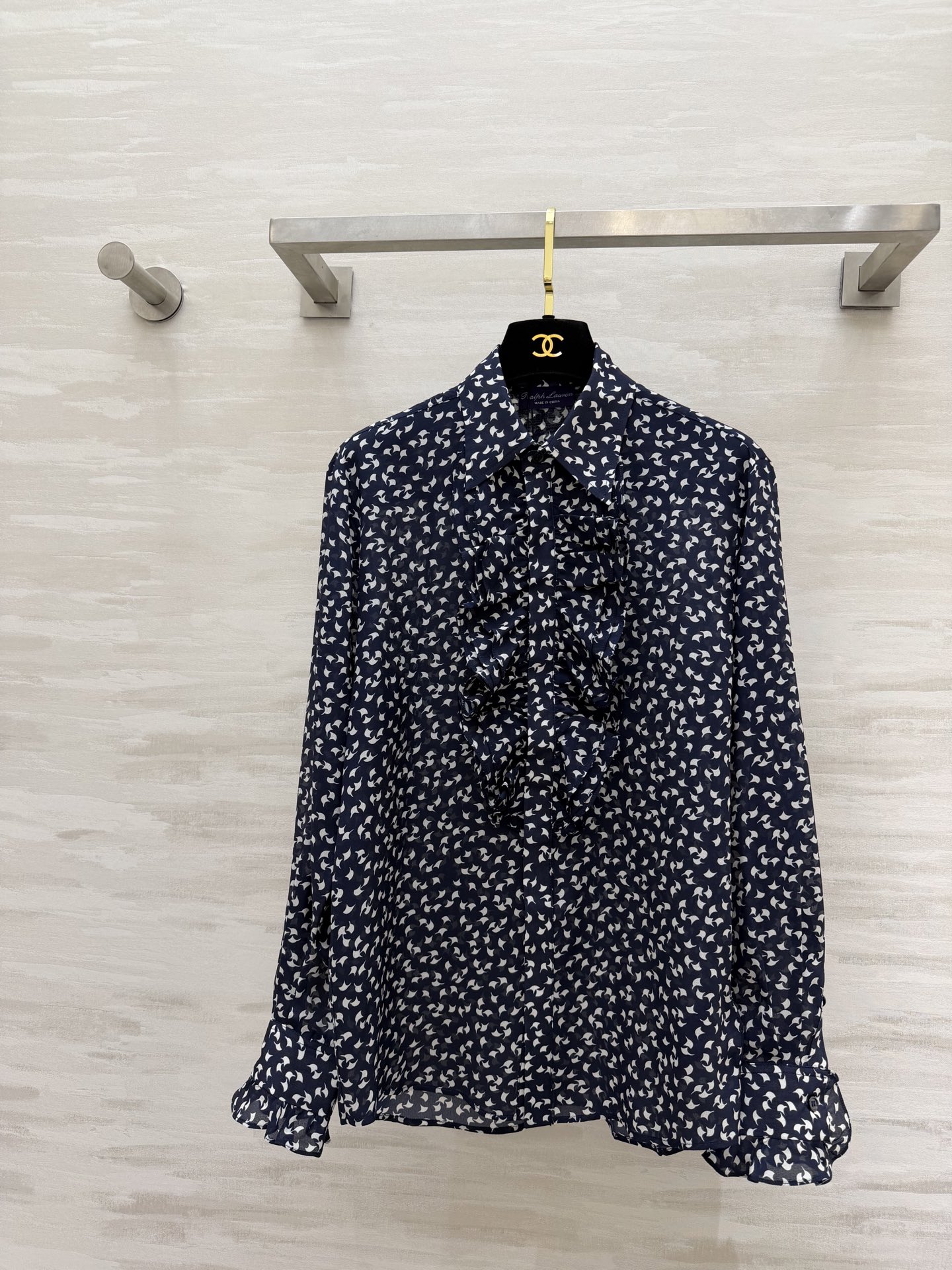 #Ralph Lauren²⁶ss紫标系列 藏青底真丝碎花衬衣 荷叶边真丝把浪漫刻进骨子里 前襟褶皱荷叶