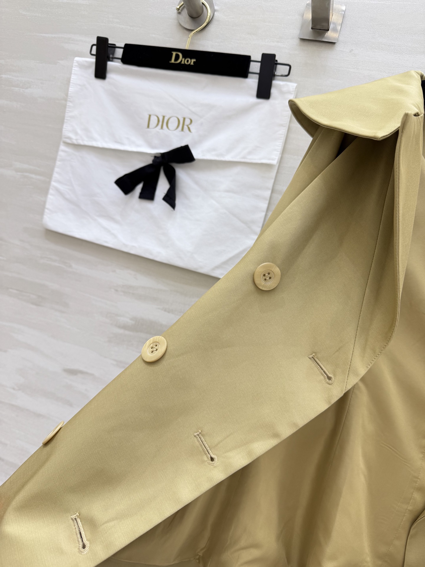 #Dio♡²⁶短款风衣｜小个子天菜版型✨大翻领+收腰腰带，一秒掐出腰线卡其色温柔复古，黑色酷飒干练通勤/