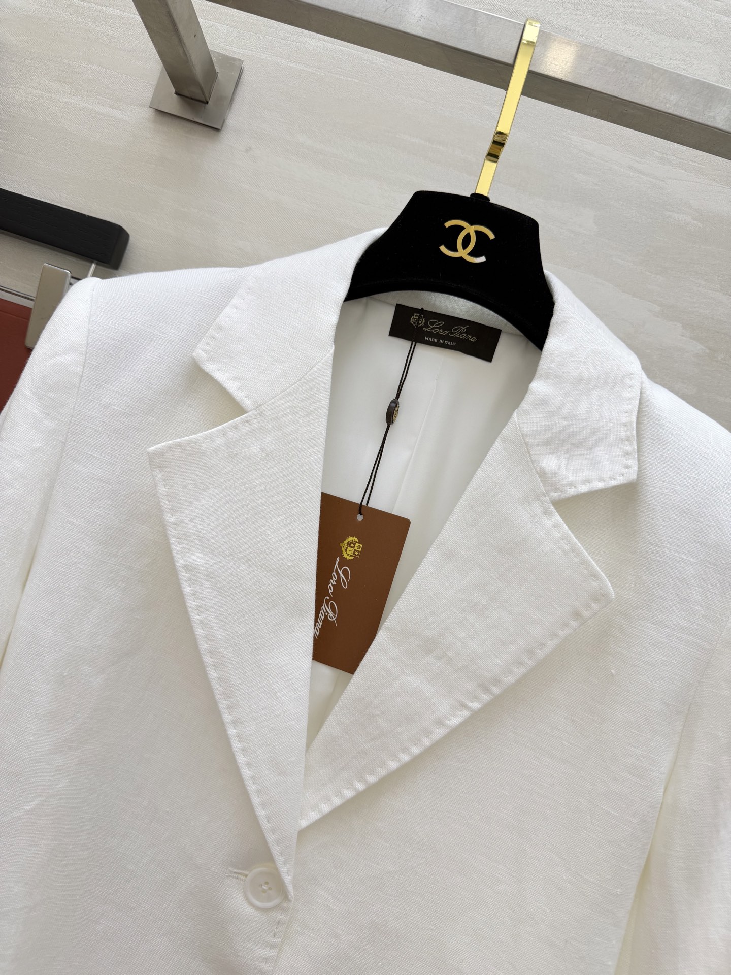 Loro Piana²⁶ 亚麻西装✨白/驼双色可选 天然亚麻肌理 透气又垂顺 利落剪裁+大口袋设计 松弛