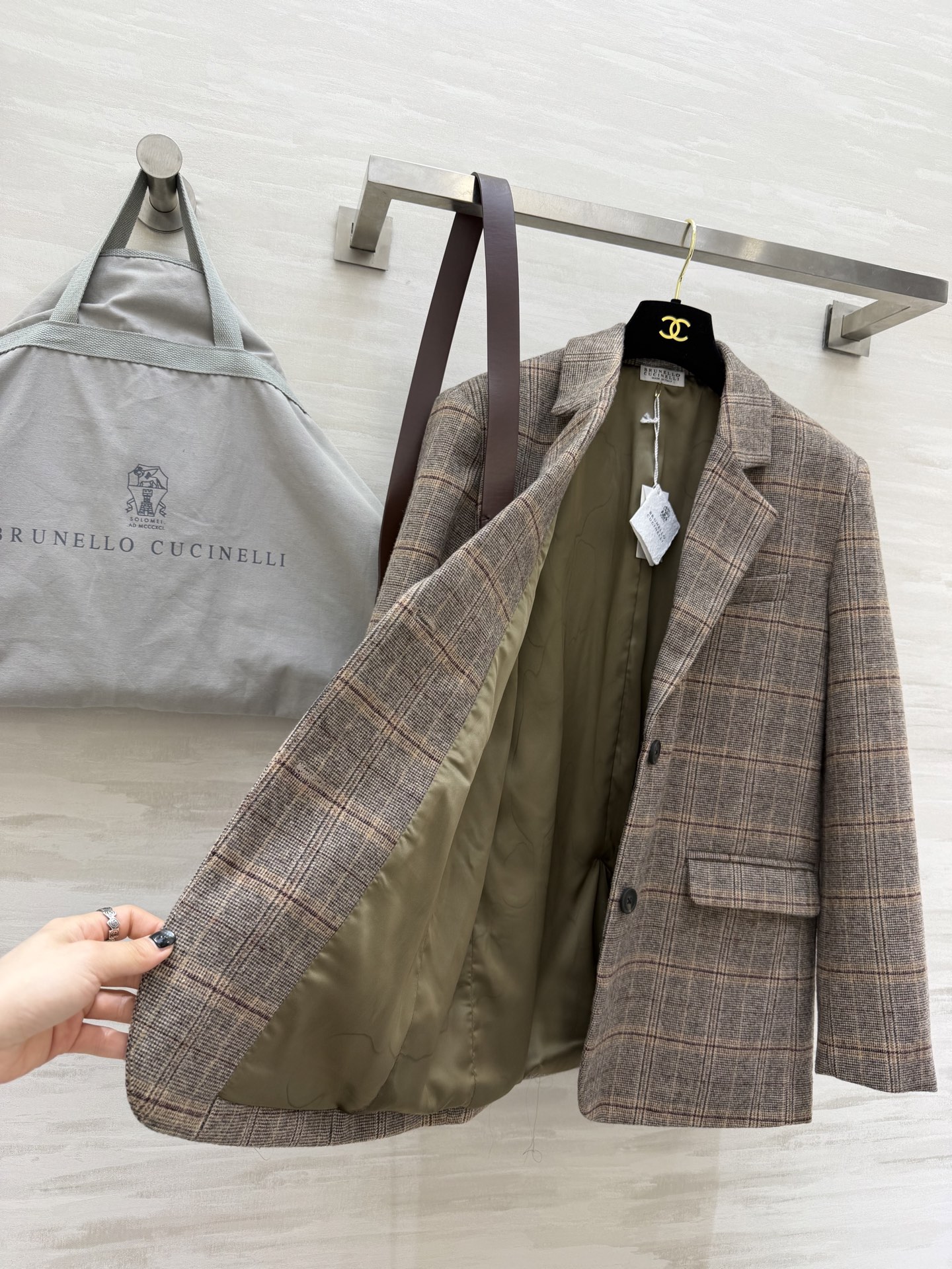 #Brunello Cucinell♡²⁶格纹西装 复古棕调格纹自带新贵氛围感 混纺面料软糯又挺括 附赠