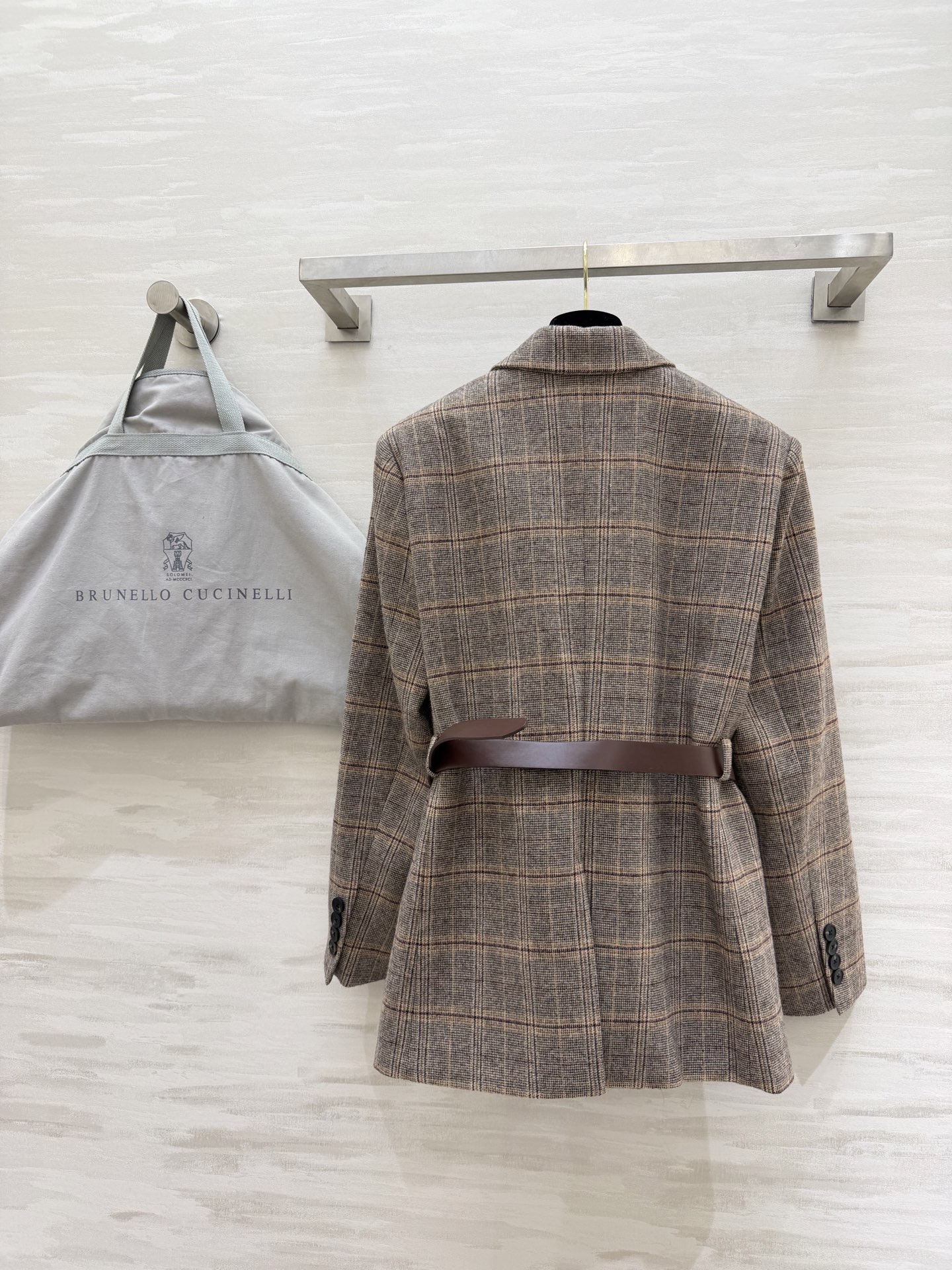 #Brunello Cucinell♡²⁶格纹西装 复古棕调格纹自带新贵氛围感 混纺面料软糯又挺括 附赠