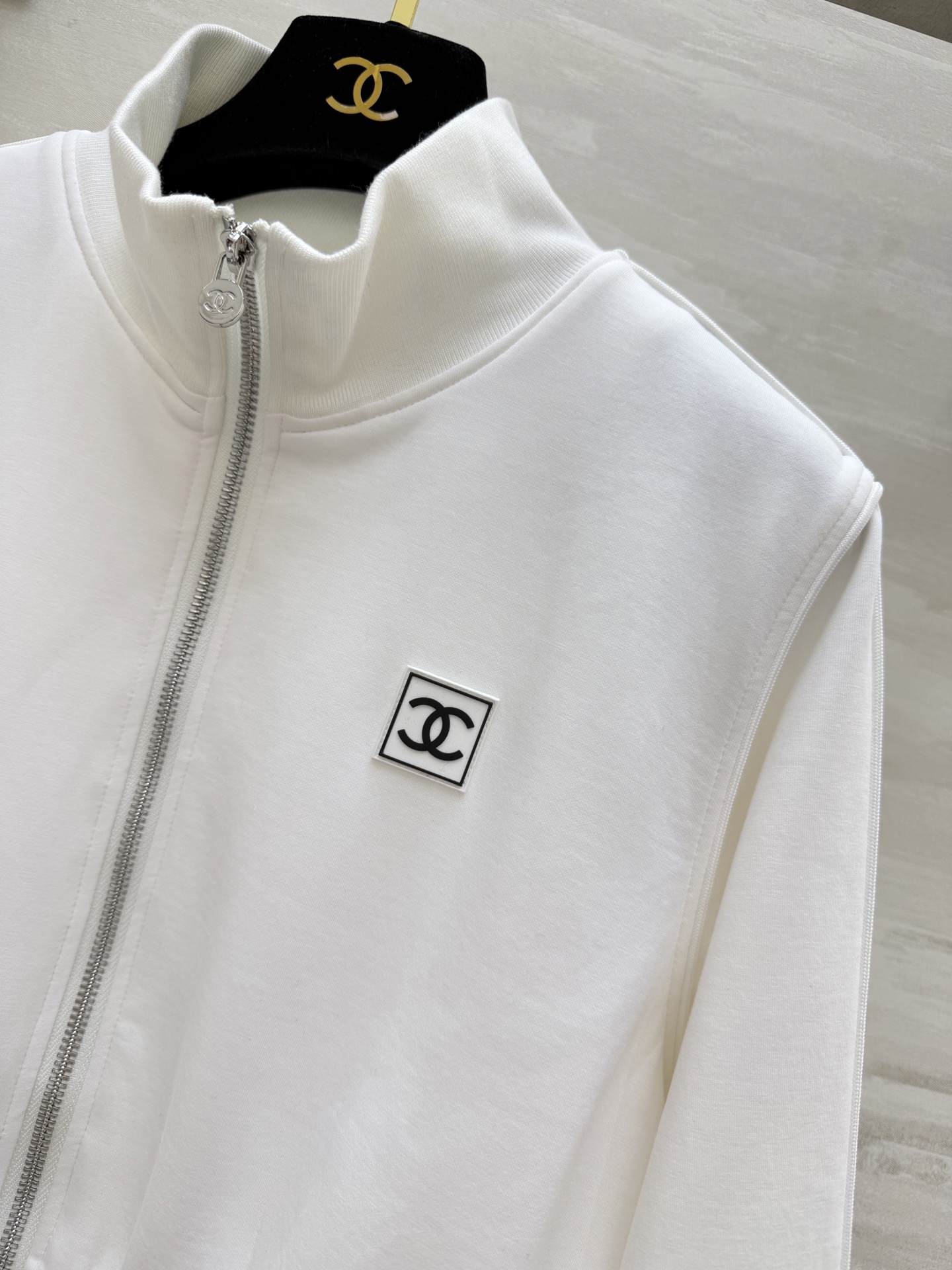 #Chane♡²⁶小立领收腰外套 太戳我了✨立领设计 腰部荷叶边收腰甜酷感拉满 上身显瘦又灵动双C小标低