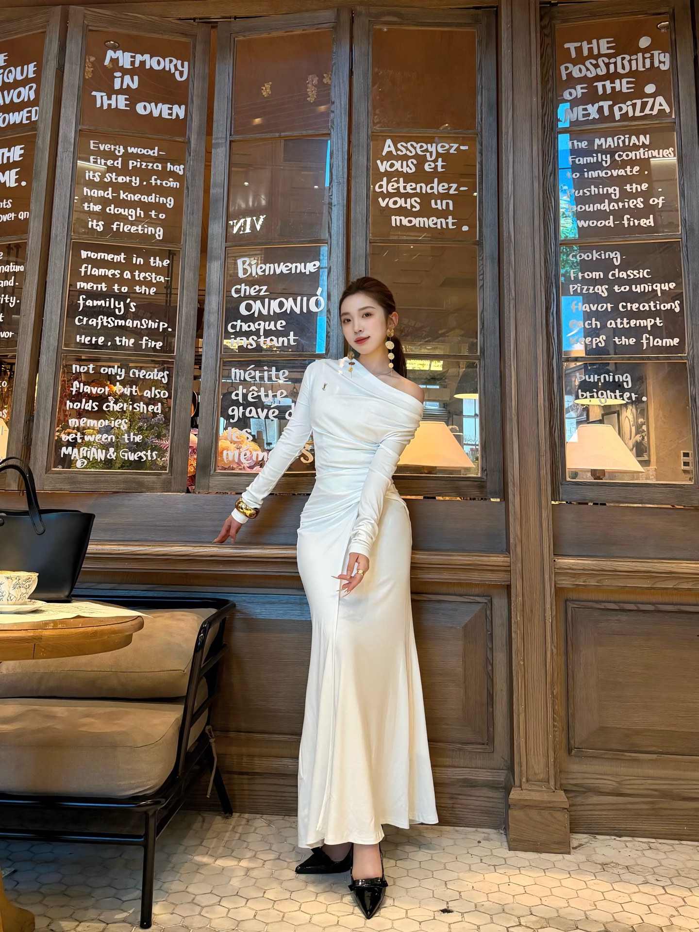 NO:753967,,,19860909,,,Women's clothing