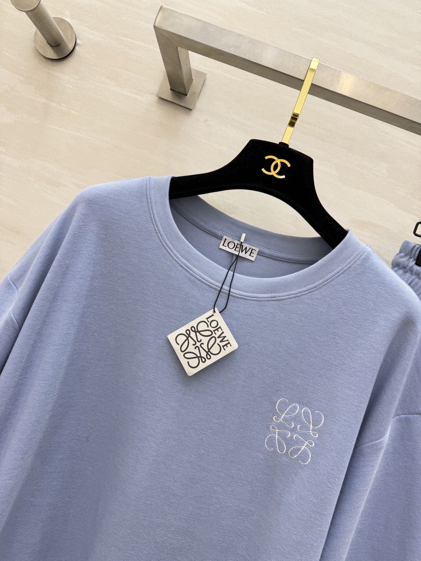 #Loew♡²⁶极简高级风 休闲套装 宽松T恤+阔腿裤 舒适感与氛围感双在线 刺绣🪡logo低调显贵 T