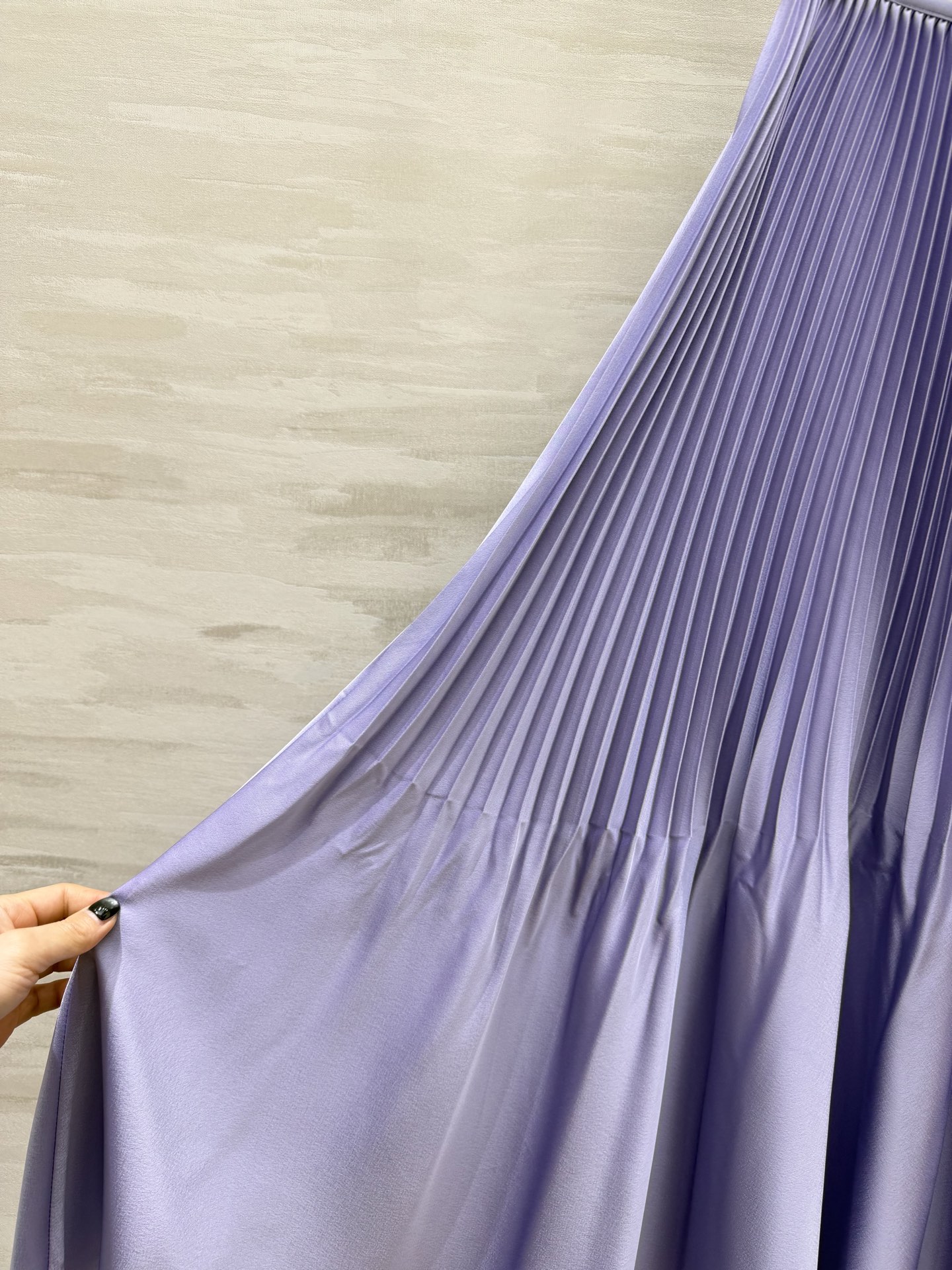 Saint Lauren♡²⁶春夏新款 ysl百褶半裙 定制醋酸混纺面料垂坠感与光泽度满分 裙摆层次丰富