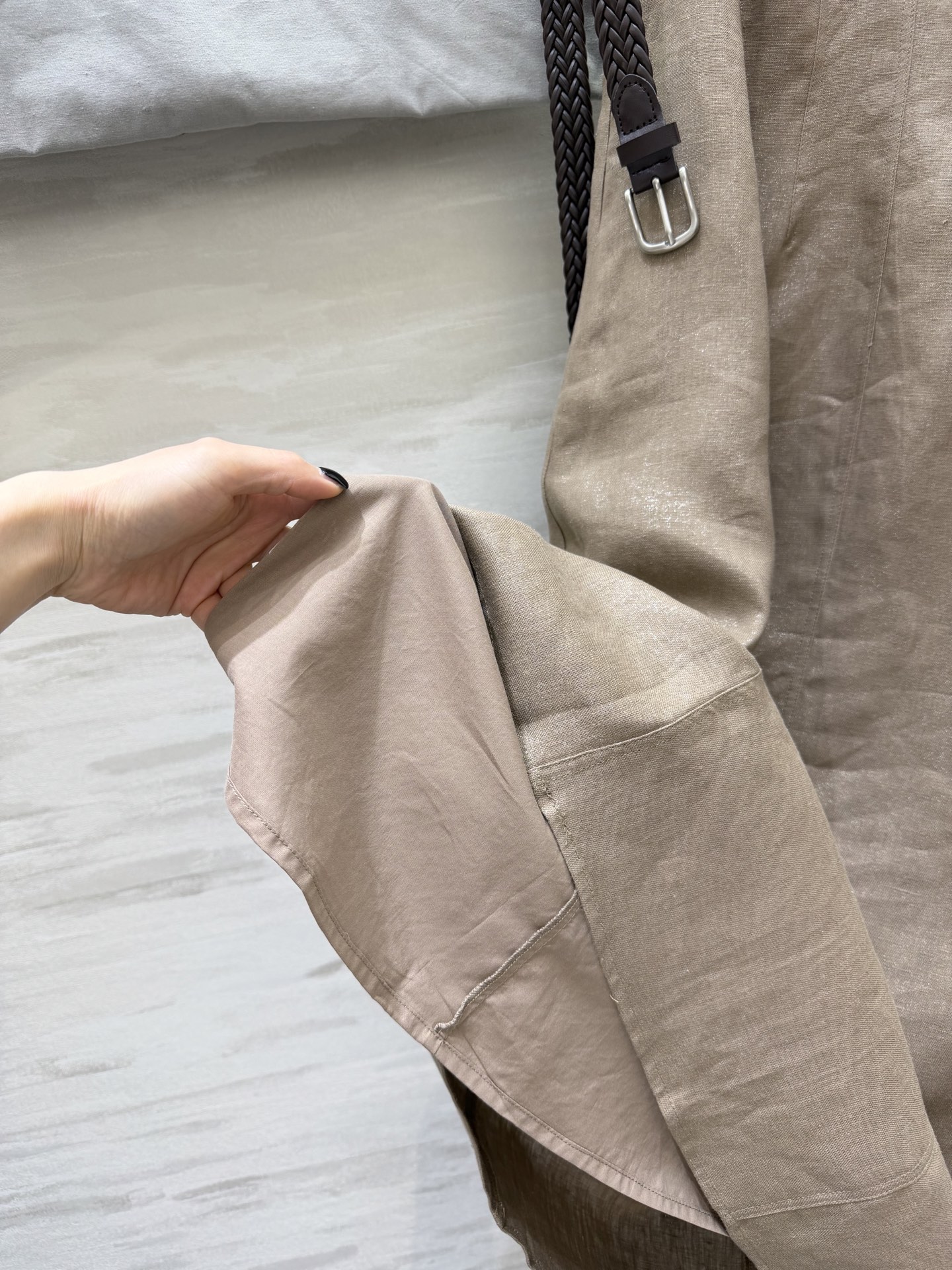 Brunello Cucinell♡²⁶ 无袖亚麻连衣裙 自带呼吸感的亚麻面料 透气又垂坠 圆领+无袖设