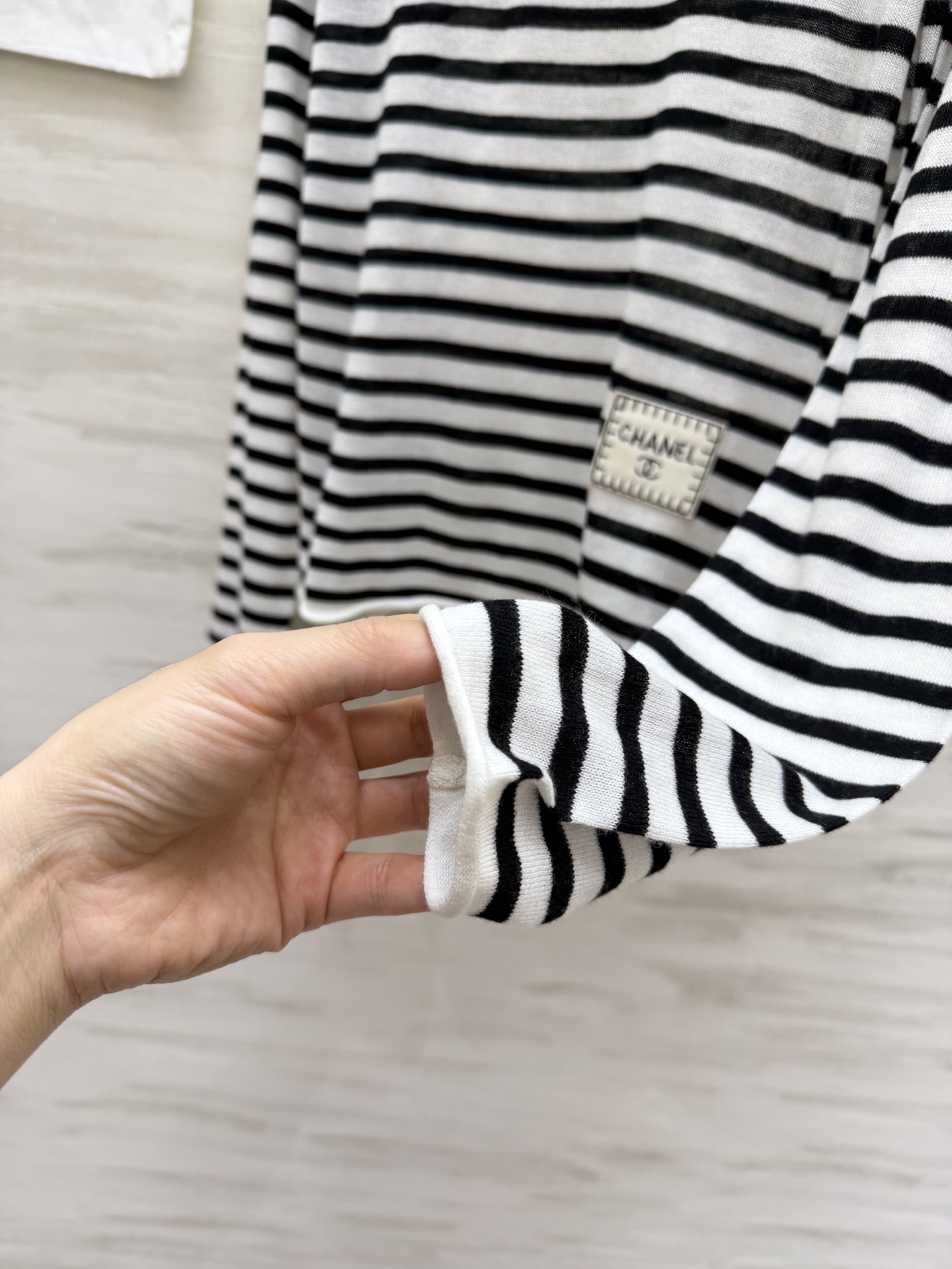 ✨ CHANE♡²⁶条纹针织衫经典海魂条纹｜复古耐看轻薄透气面料｜春夏刚需撞色圆领+布标细节｜精致显贵黑