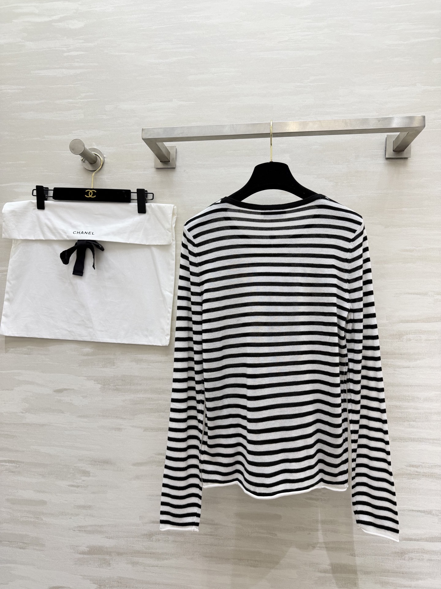 ✨ CHANE♡²⁶条纹针织衫经典海魂条纹｜复古耐看轻薄透气面料｜春夏刚需撞色圆领+布标细节｜精致显贵黑