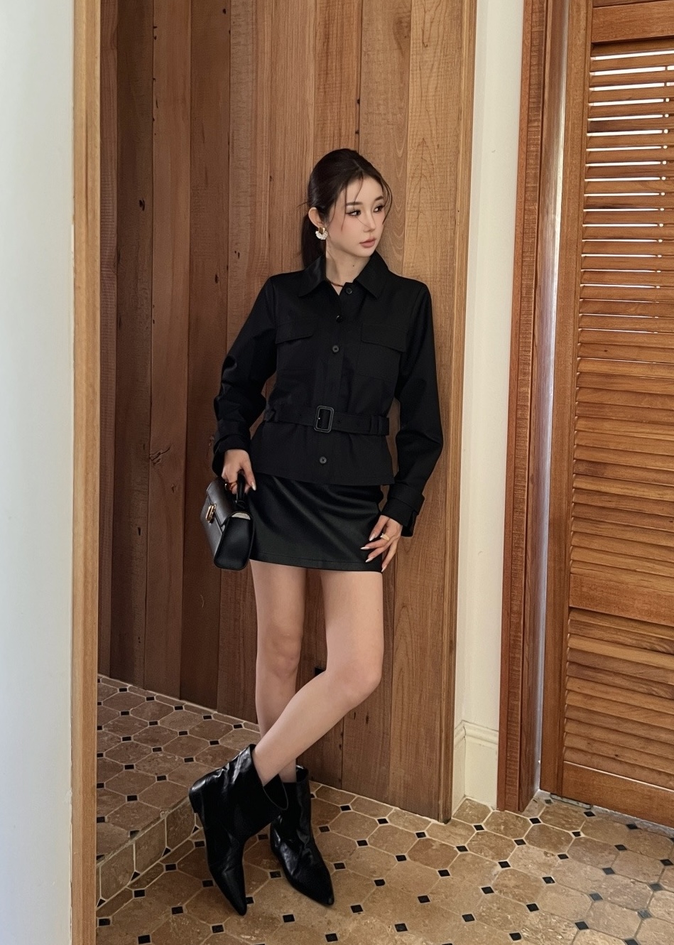 NO:762387,,,19860909,,,Women's clothing