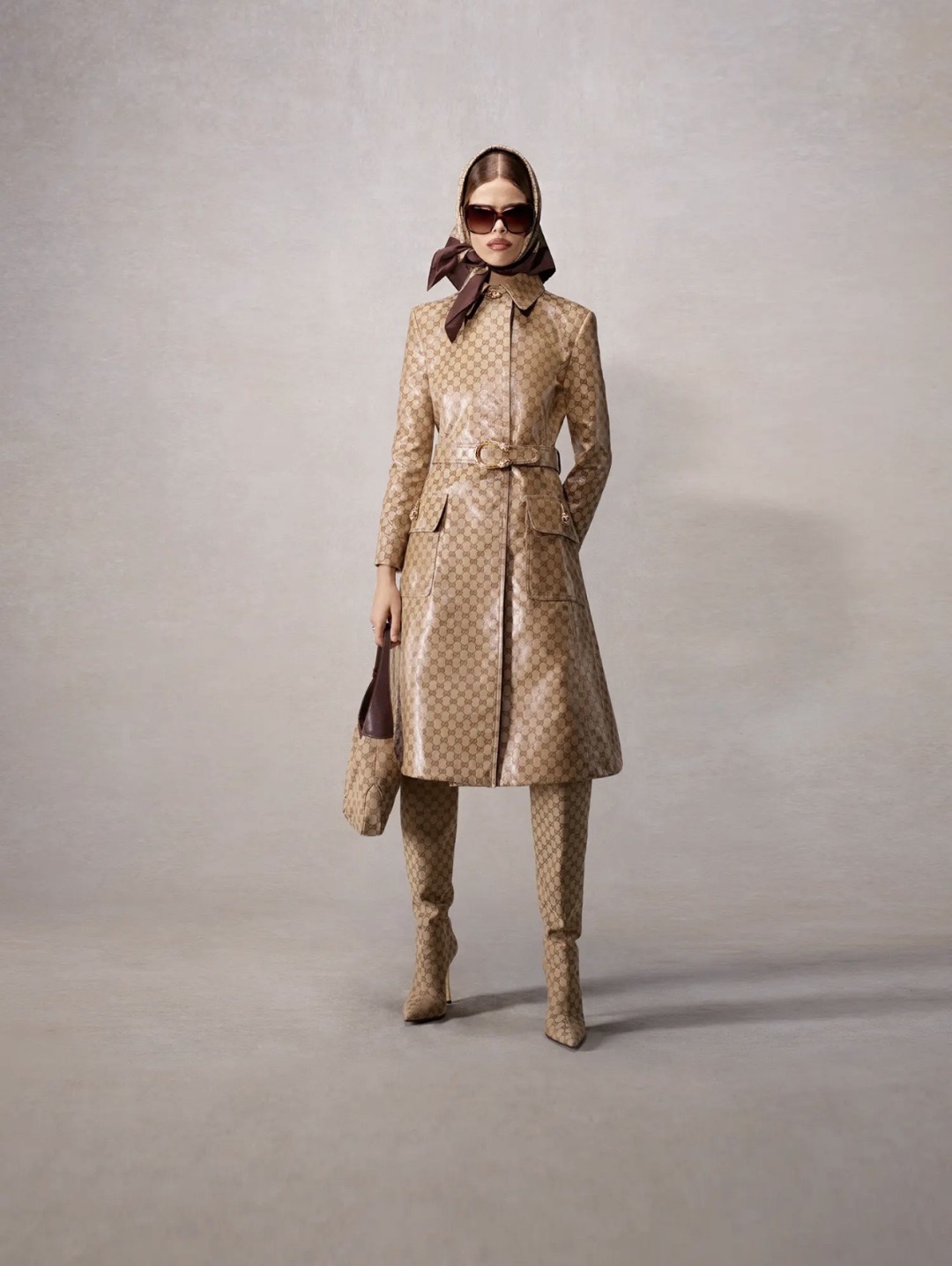 NO:762377,,,19860909,,,Women's clothing