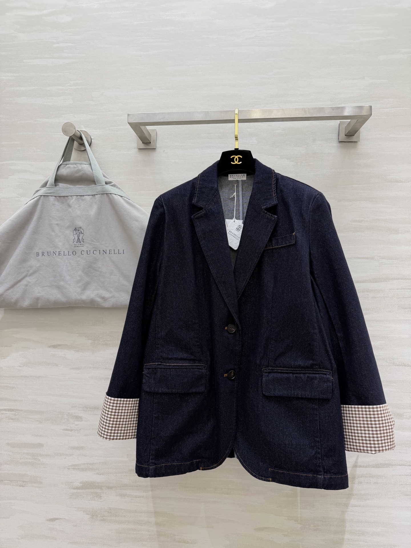 #Brunello Cucinell♡²⁶复古丹宁风西装外套 松弛感天花板 藏青牛仔西装真的太会了！经典